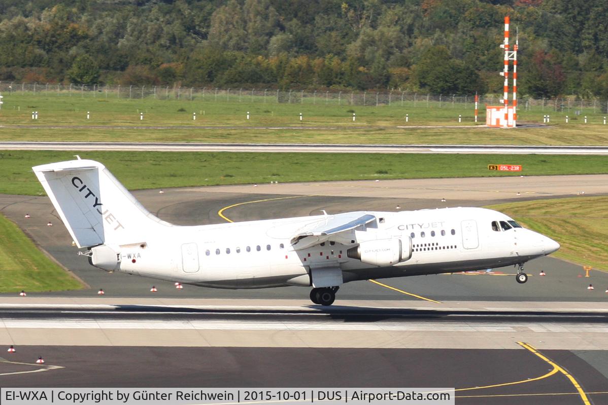EI-WXA, 1997 British Aerospace Avro 146-RJ85A C/N E2310, Arriving