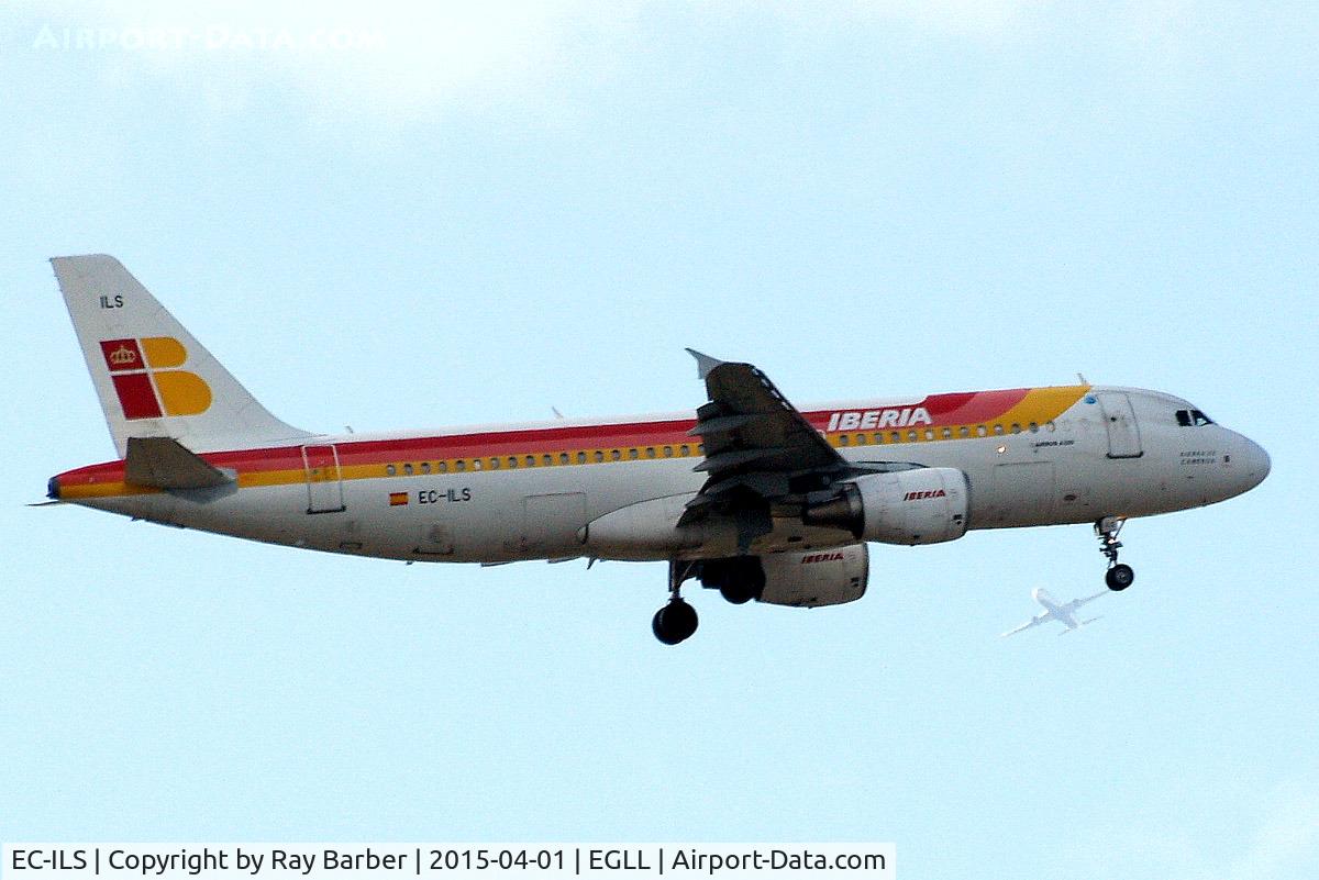EC-ILS, 2002 Airbus A320-214 C/N 1809, Airbus A320-214 [1809] (Iberia) Home~G 01/04/2015. On approach 27L.