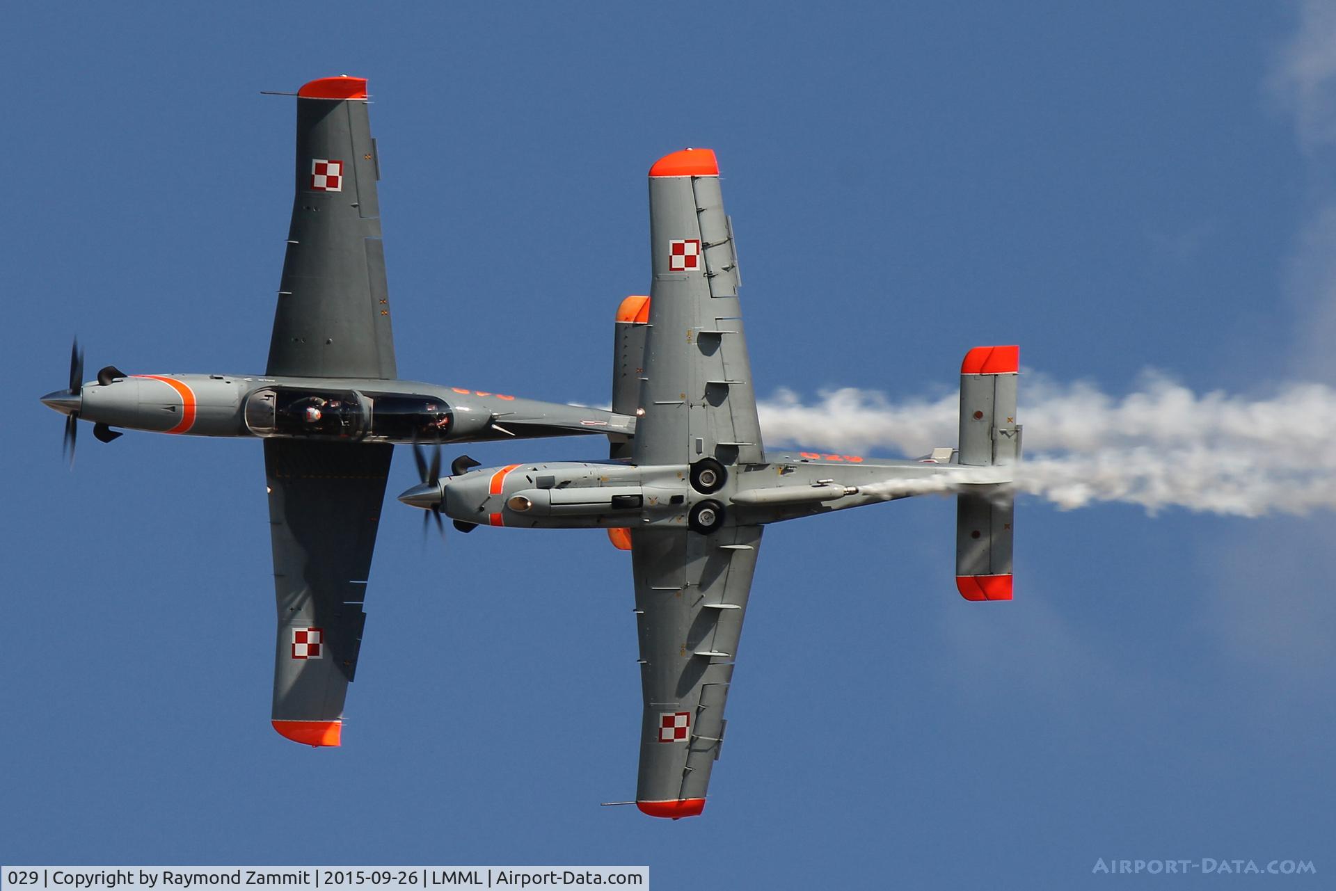 029, PZL-Okecie PZL-130TC-II Turbo Orlik C/N 03940029, PZL-130 Orlik 029 and 048 Polish Air Force Aerobatic Team