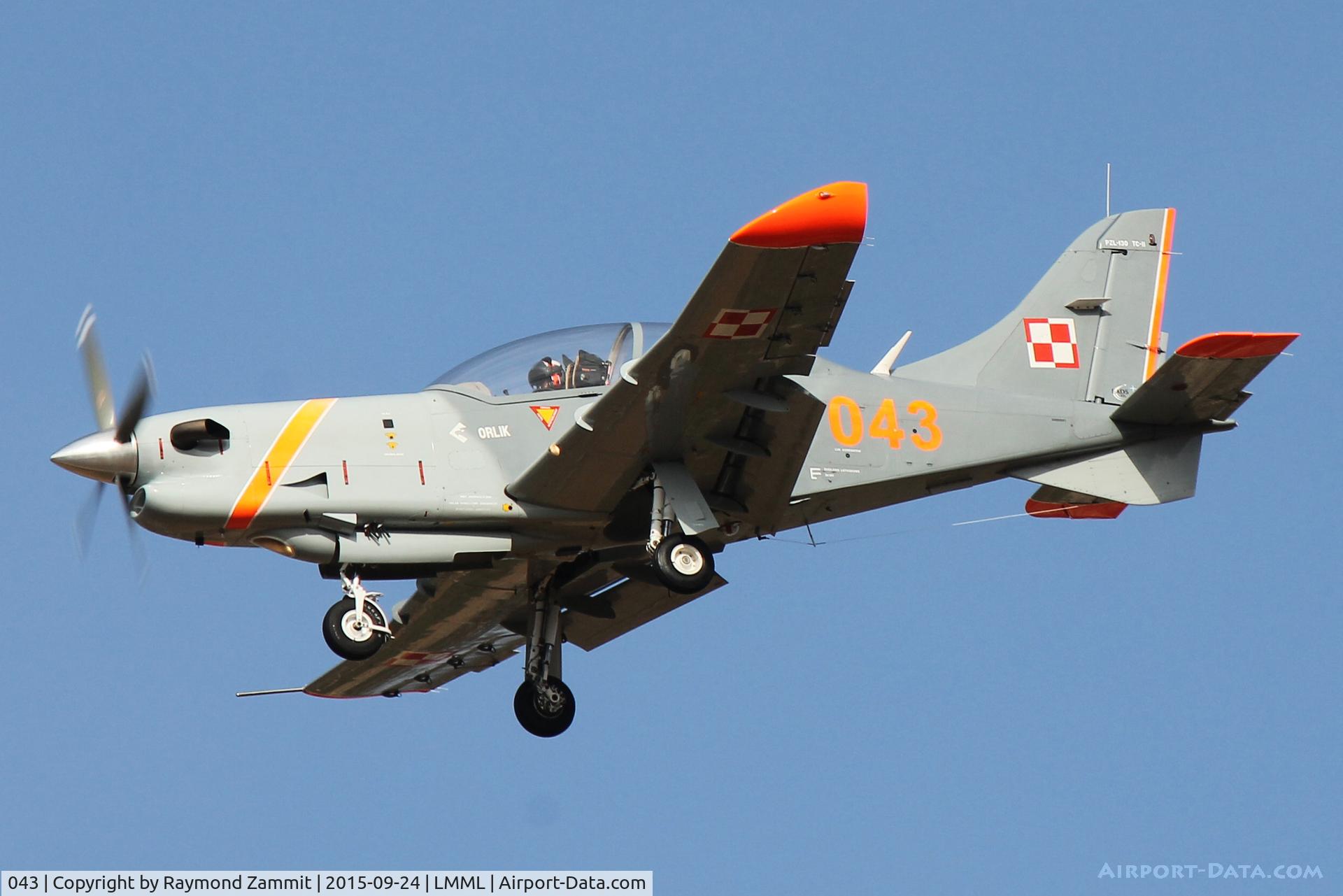 043, PZL-Okecie PZL-130TC-1 Turbo Orlik C/N 04980043, PZL-130 Orlik 043 Polish Air Force Aerobatic Team