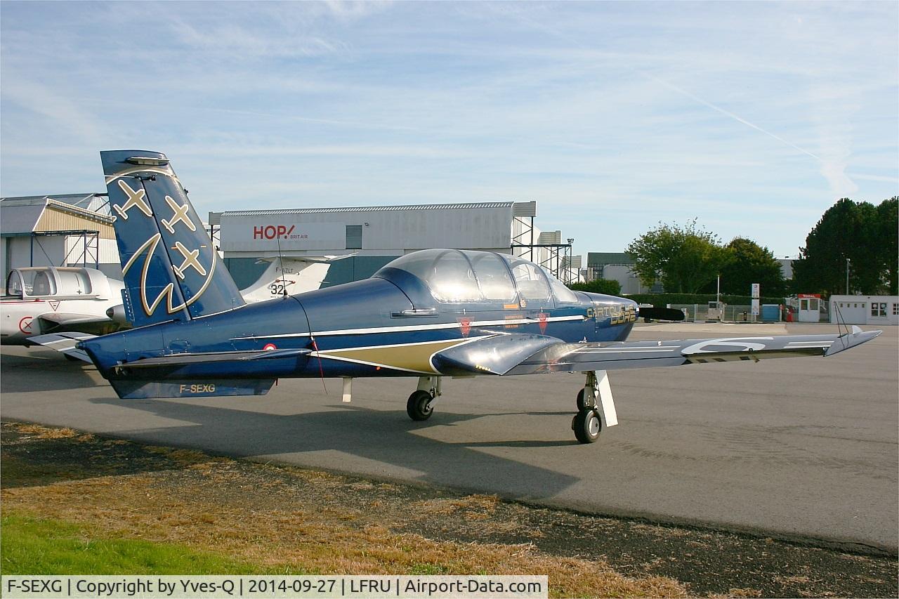 F-SEXG, Socata TB-30 Epsilon C/N 90, Socata TB30 Epsilon, French Air Force Aerobatics Team Cartouche Doré, Morlaix-Ploujean airport (LFRU-MXN) air show in september 2014