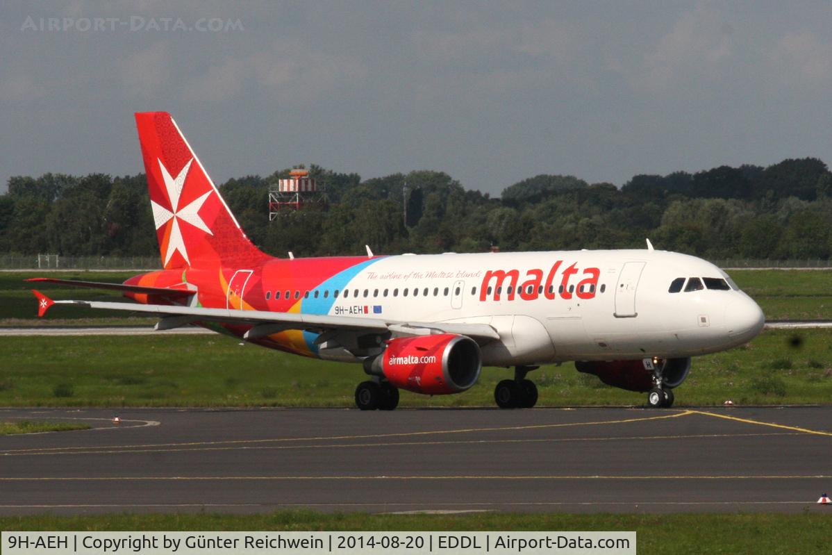 9H-AEH, 2004 Airbus A319-111 C/N 2122, Taxiing