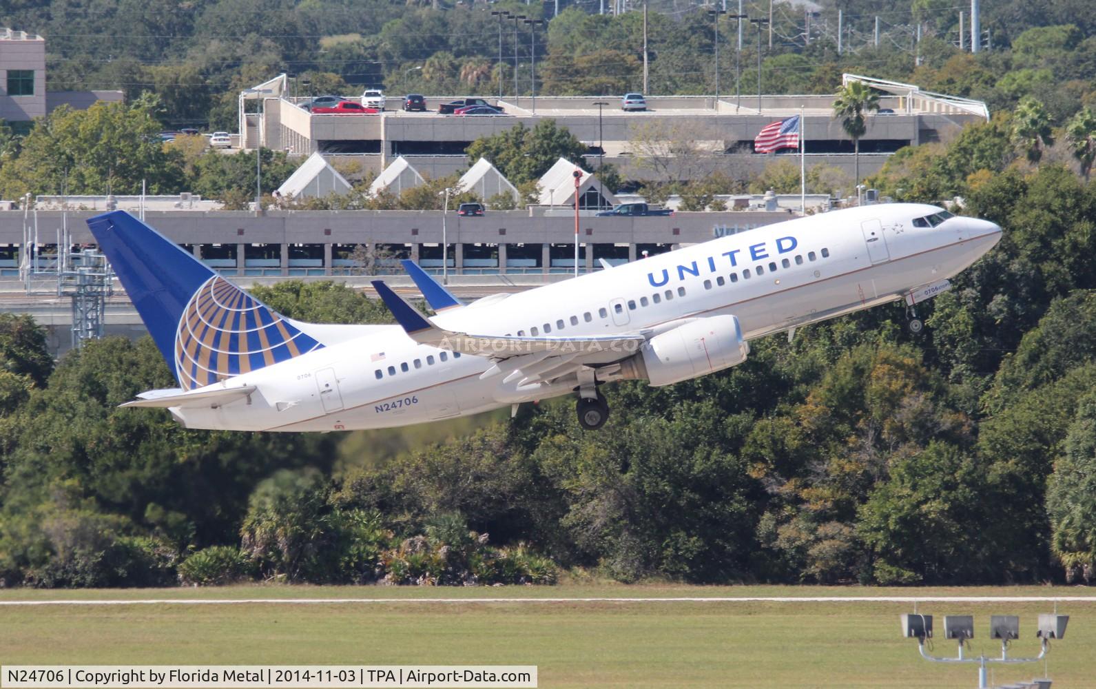 N24706, 1998 Boeing 737-724 C/N 28767, United