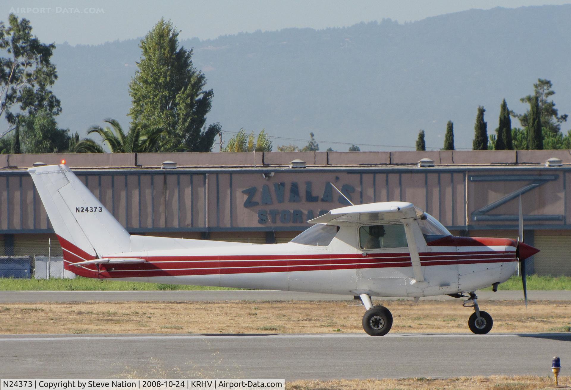 N24373, Cessna 152 C/N 15282078, Nice Air Cessna 152 rolling on takeoff @ Reid-Hillview Airport, San Jose, CA
