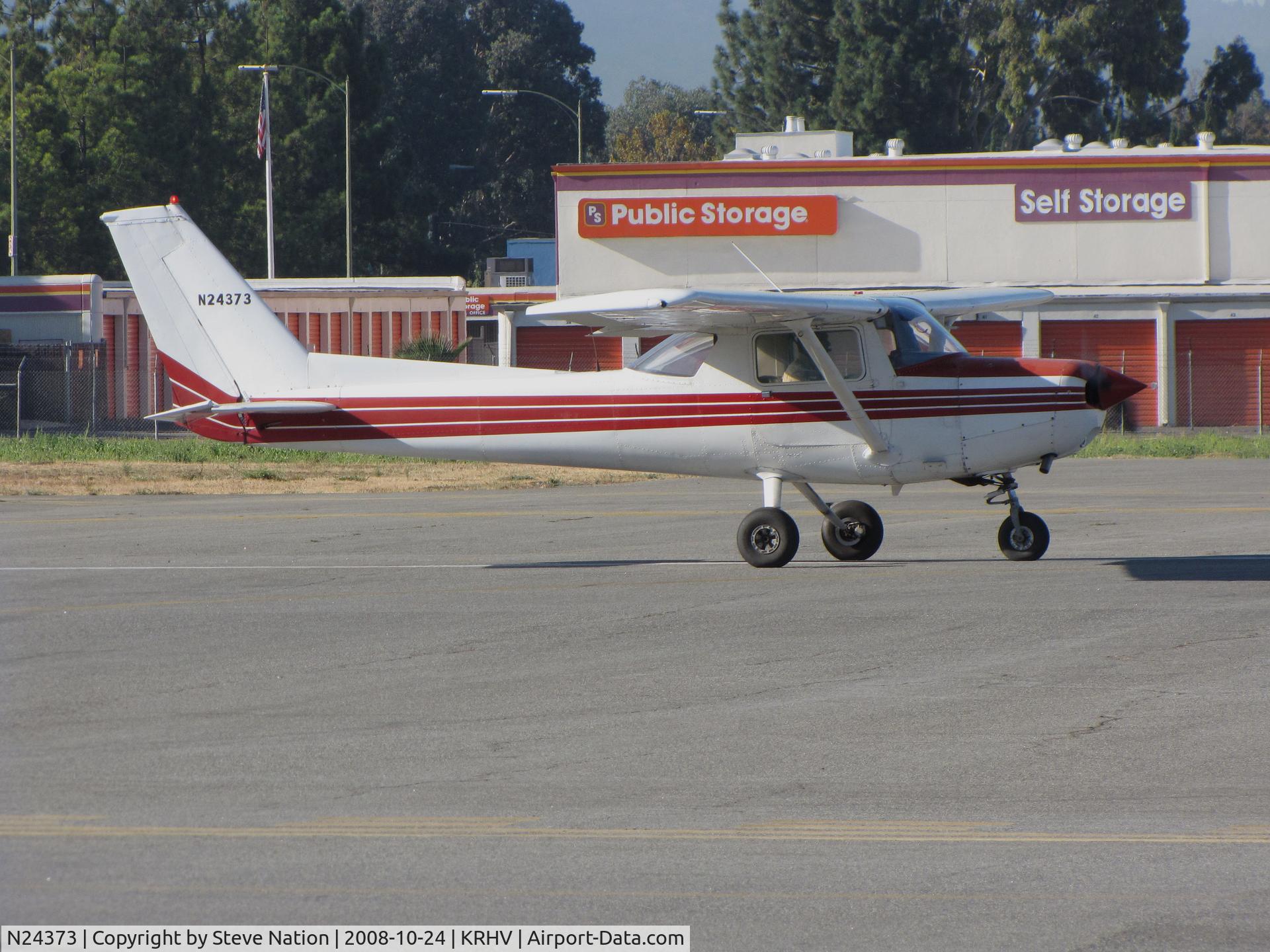 N24373, Cessna 152 C/N 15282078, Nice Air Cessna 152 final checks @ Reid-Hillview Airport, San Jose, CA