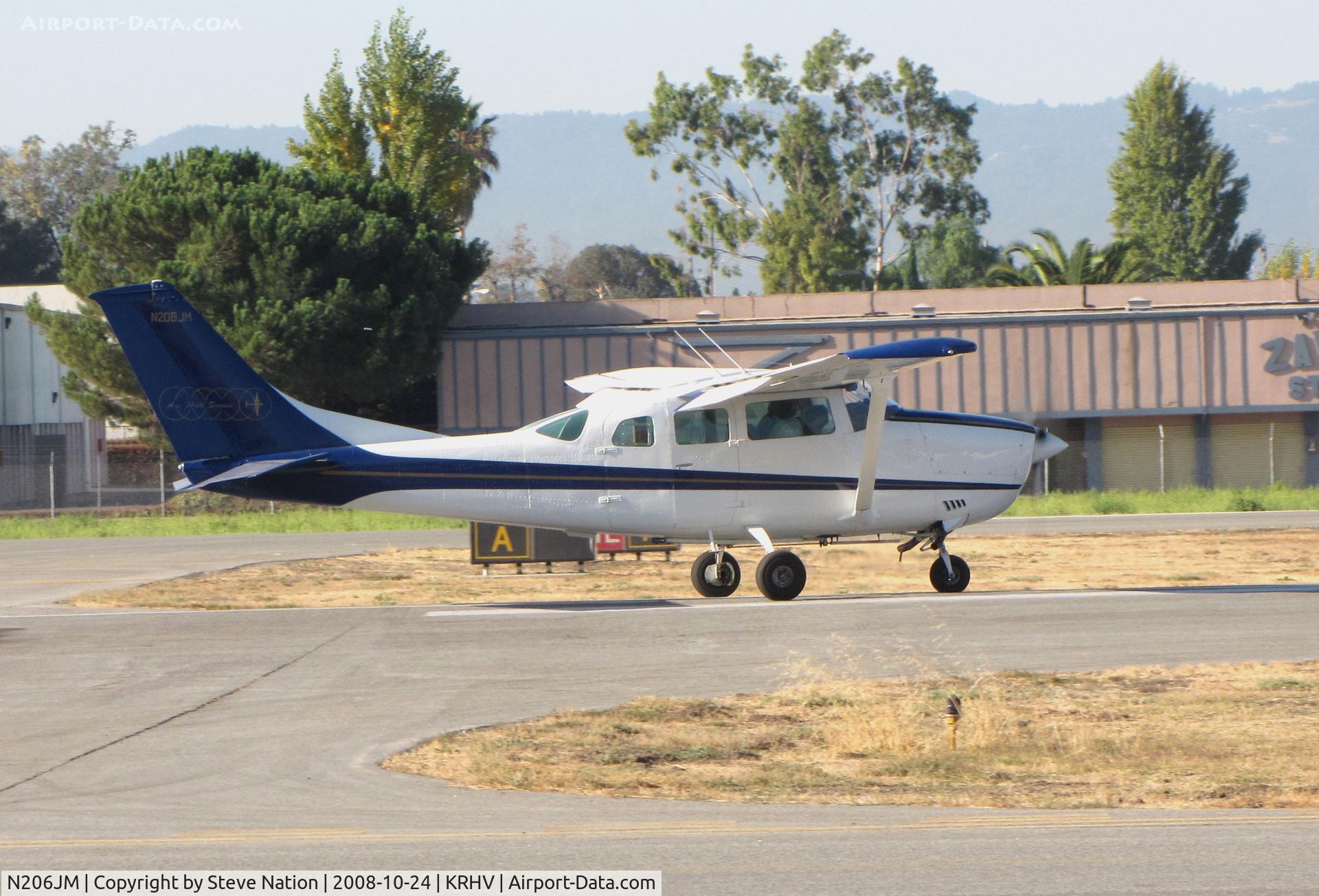 N206JM, 1973 Cessna U206F Stationair C/N U20602195, Locally-based 1973 Cessna U206F rolling for takeoff @ Reid-Hillview Airport, San Jose, CA
