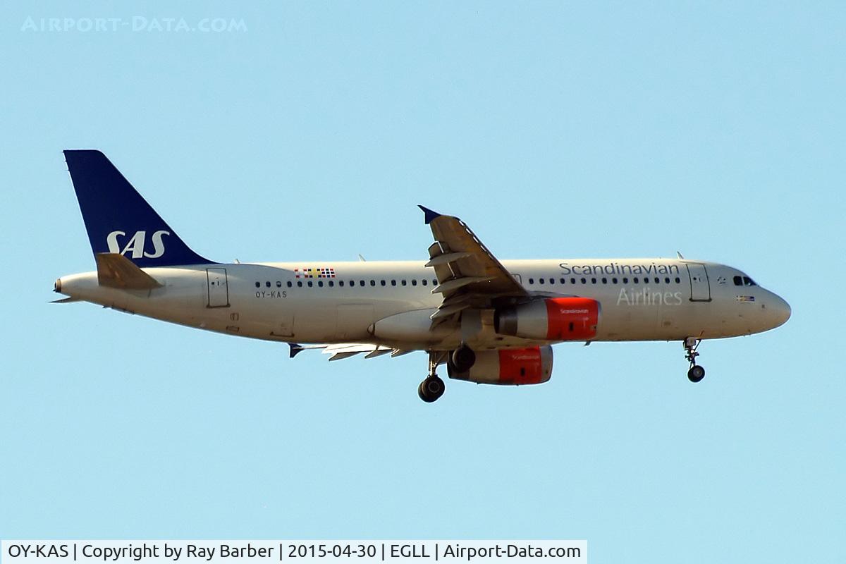 OY-KAS, 2007 Airbus A320-232 C/N 3335, Airbus A320-232 [3335] SAS Scandinavian Airlines Home~G 30/04/2015. On approach 27L.