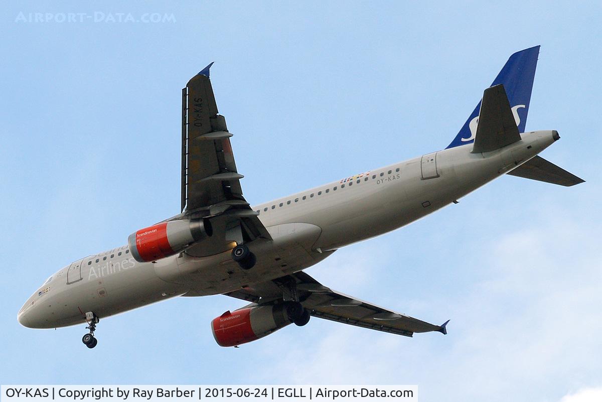 OY-KAS, 2007 Airbus A320-232 C/N 3335, Airbus A320-232 [3335] SAS Scandinavian Airlines Home~G 24/06/2015. On approach 27R.
