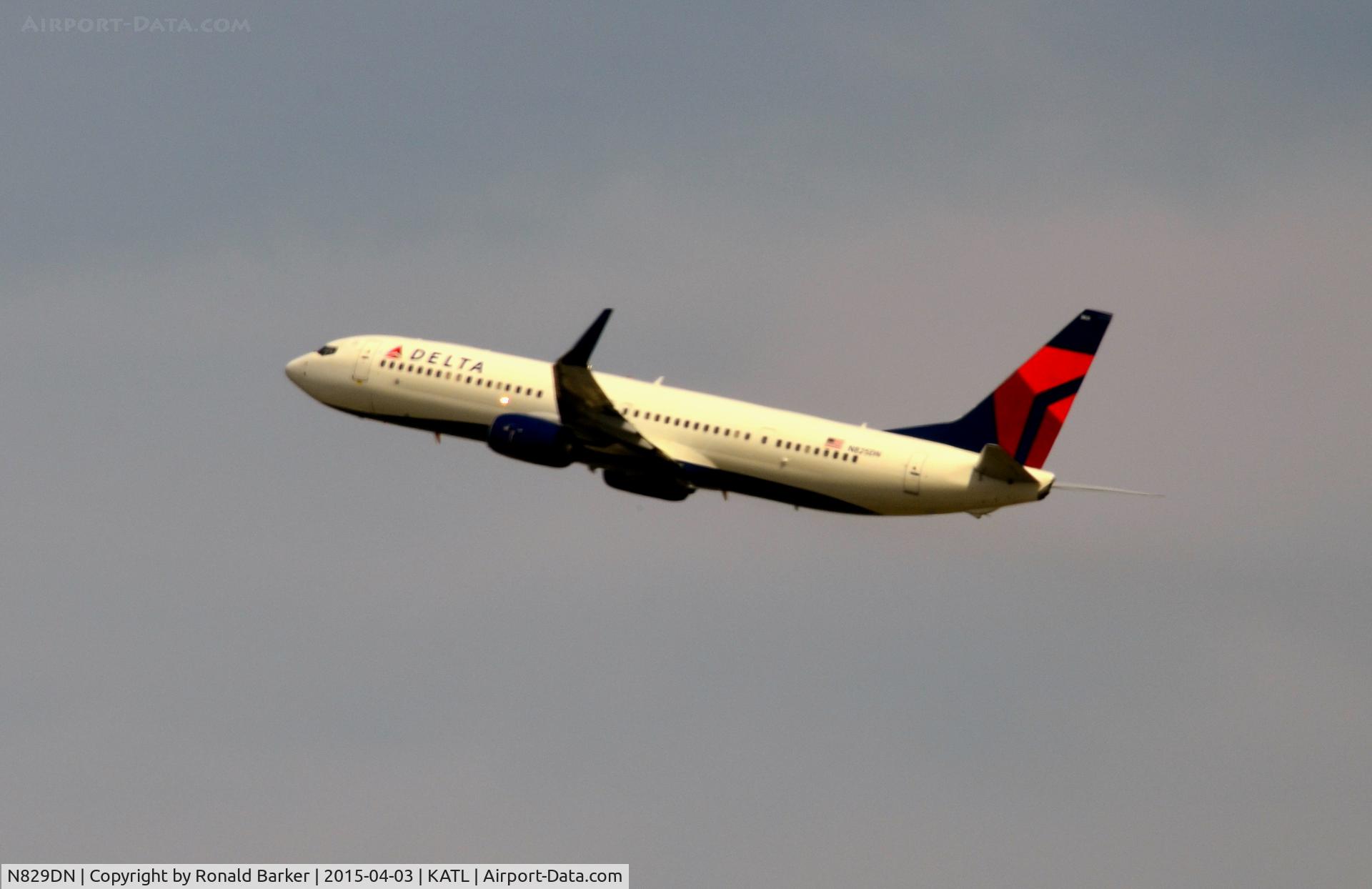 N829DN, 2014 Boeing 737-932/ER C/N 31941, Takeoff Atlanta