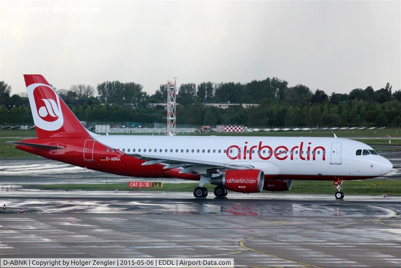 D-ABNK, 2002 Airbus A320-214 C/N 1769, Passing by for departure....