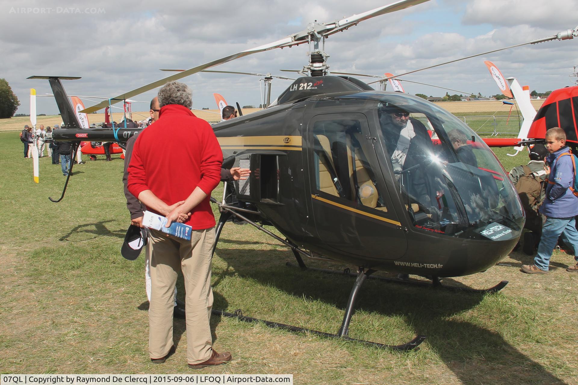 07QL, LCA LH212 Delta C/N not found 07QL, Italian LCA Helicopter LH212 , ULM salon Blois.
