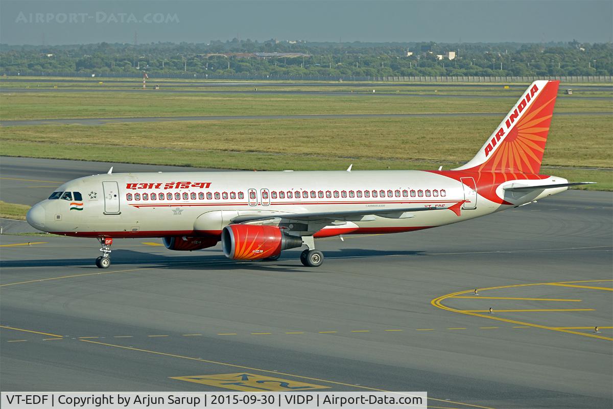 VT-EDF, 2010 Airbus A320-214 C/N 4237, Taxiing in to IGIA T-3 in the afternoon.