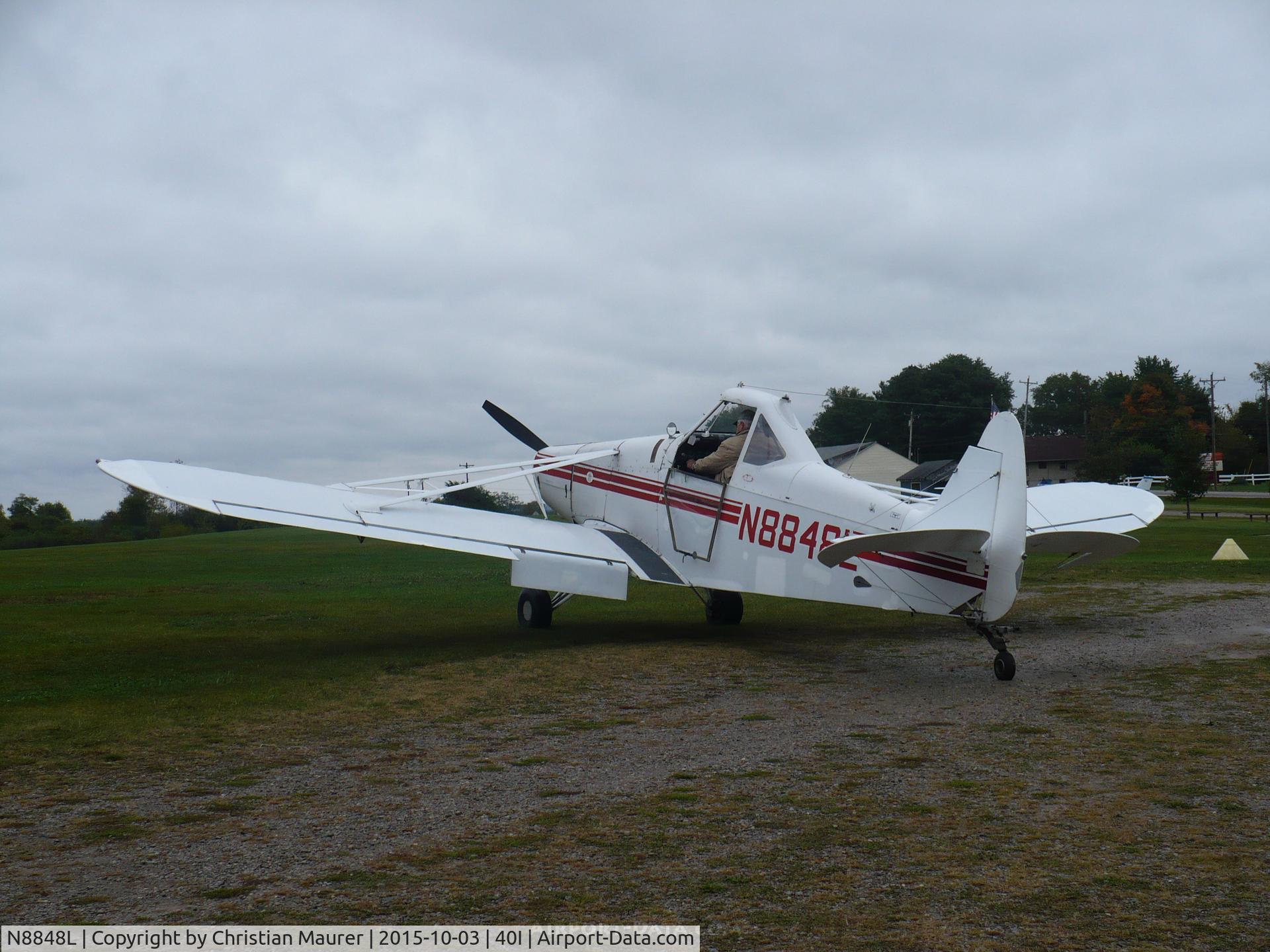 N8848L, 1971 Piper PA-25-235 C/N 25-5359, About to start the Pawnee 