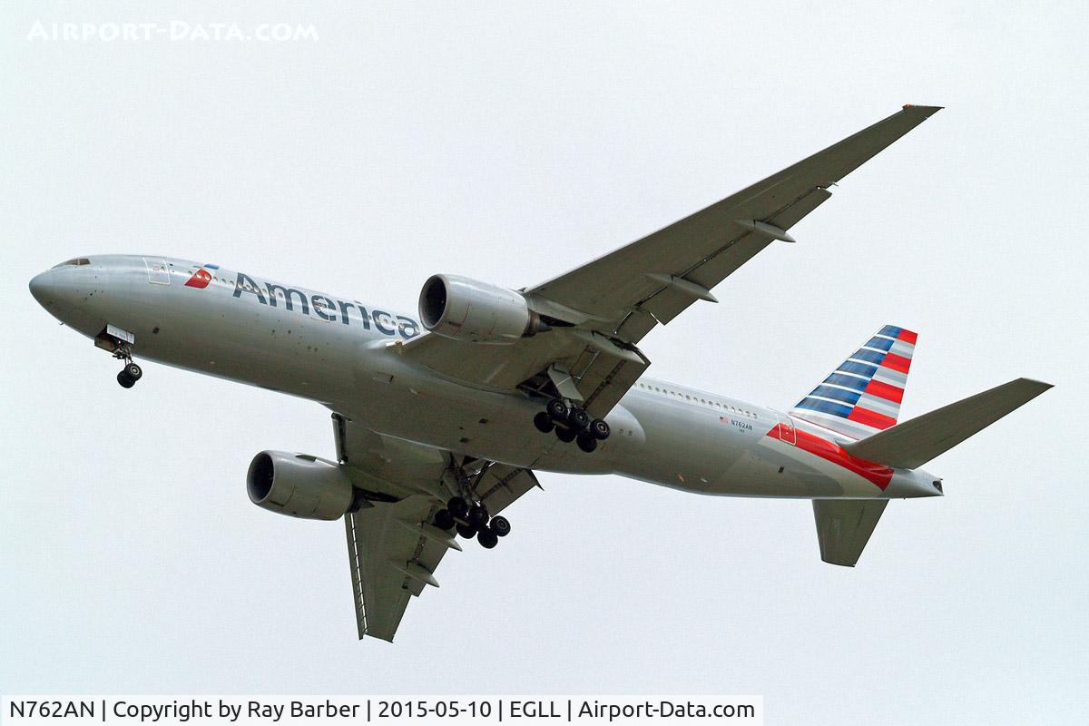 N762AN, 2002 Boeing 777-223 C/N 31479, Boeing 777-223ER [31479] (American Airlines) Home~G 10/05/2015. On approach 27R.
