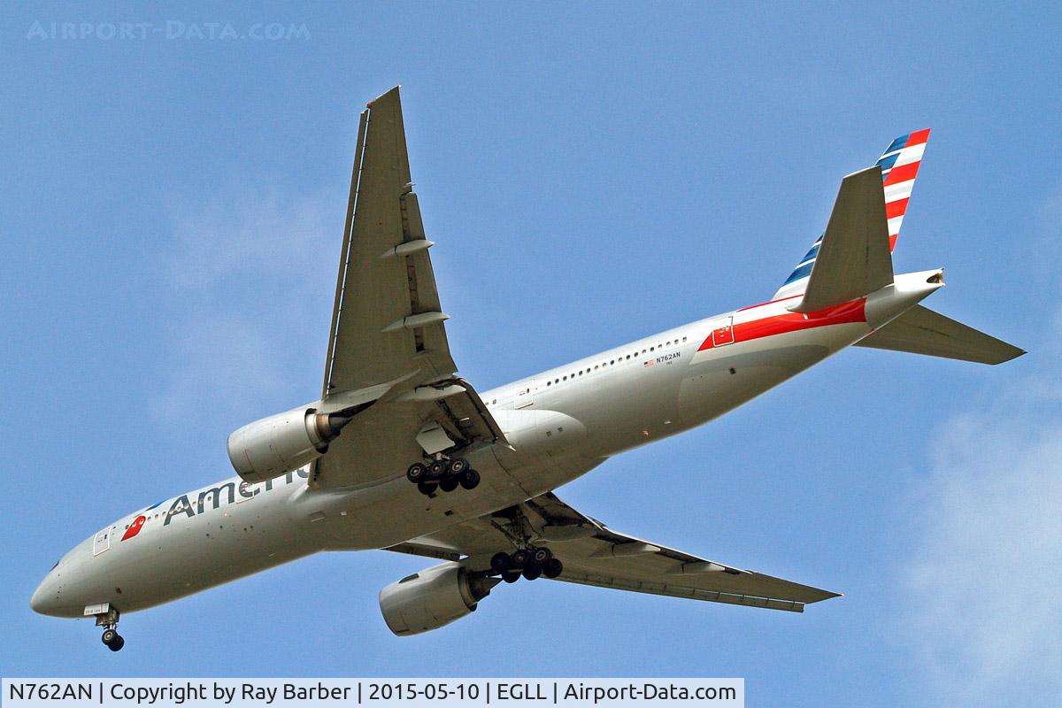 N762AN, 2002 Boeing 777-223 C/N 31479, Boeing 777-223ER [31479] (American Airlines) Home~G 10/05/2015. On approach 27R.