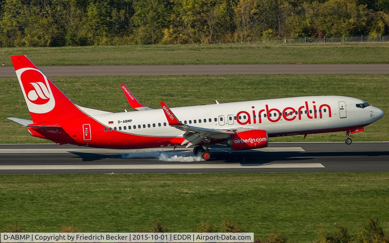 D-ABMP, 2013 Boeing 737-86J C/N 37779, touchdown on RW09