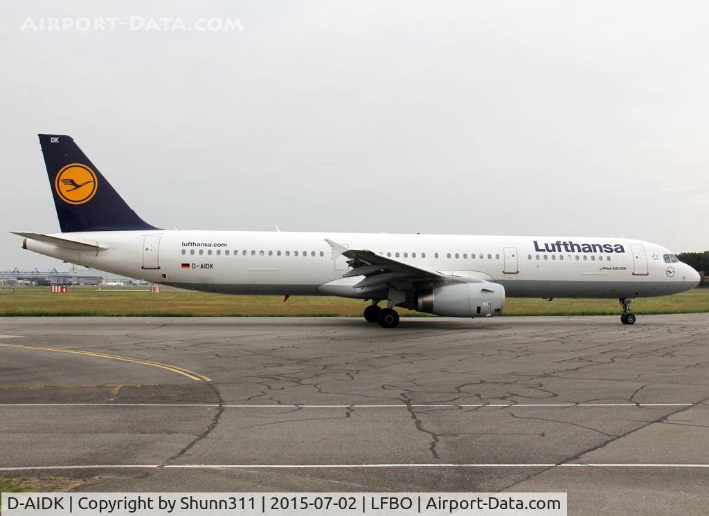D-AIDK, 2011 Airbus A321-231 C/N 4819, Lining up rwy 14R for departure