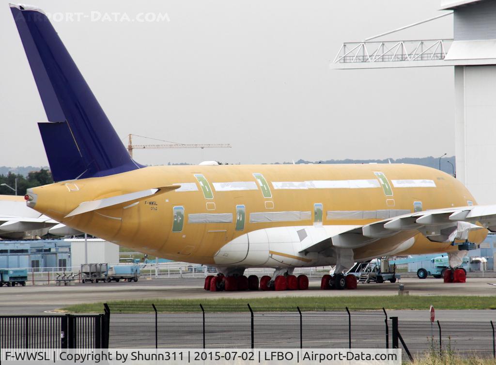 F-WWSL, 2014 Airbus A380-841 C/N 0162, C/n 0162 - Skymark ntu, blue tail and without engines... now stored