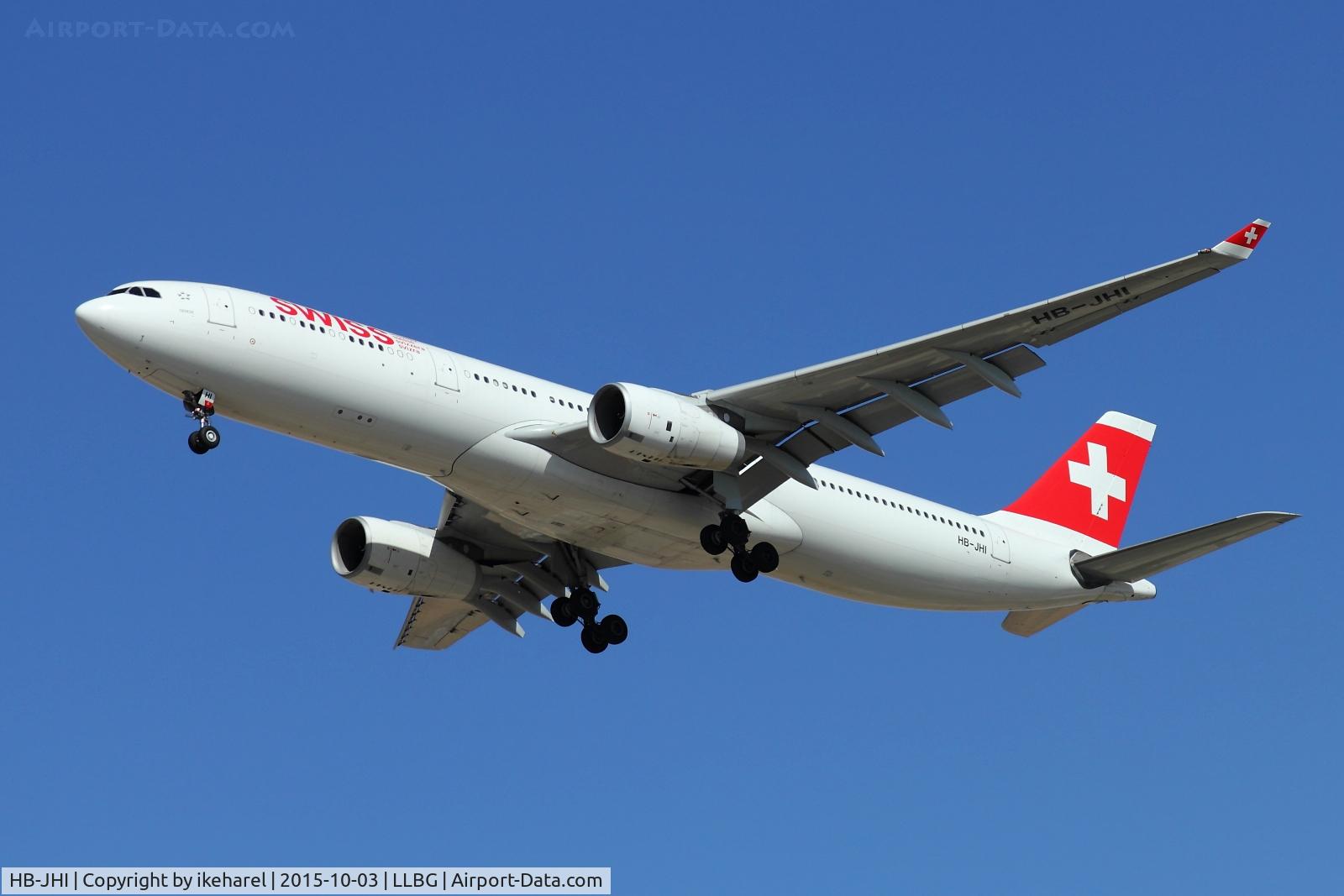HB-JHI, 2010 Airbus A330-343X C/N 1181, Flight from Zurich landing on runway 30.