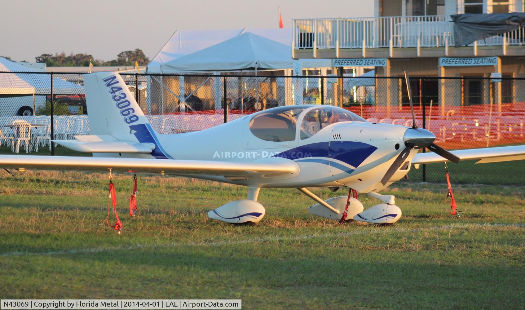 N43069, 2006 Europa Tri Gear C/N A285-01, Europa