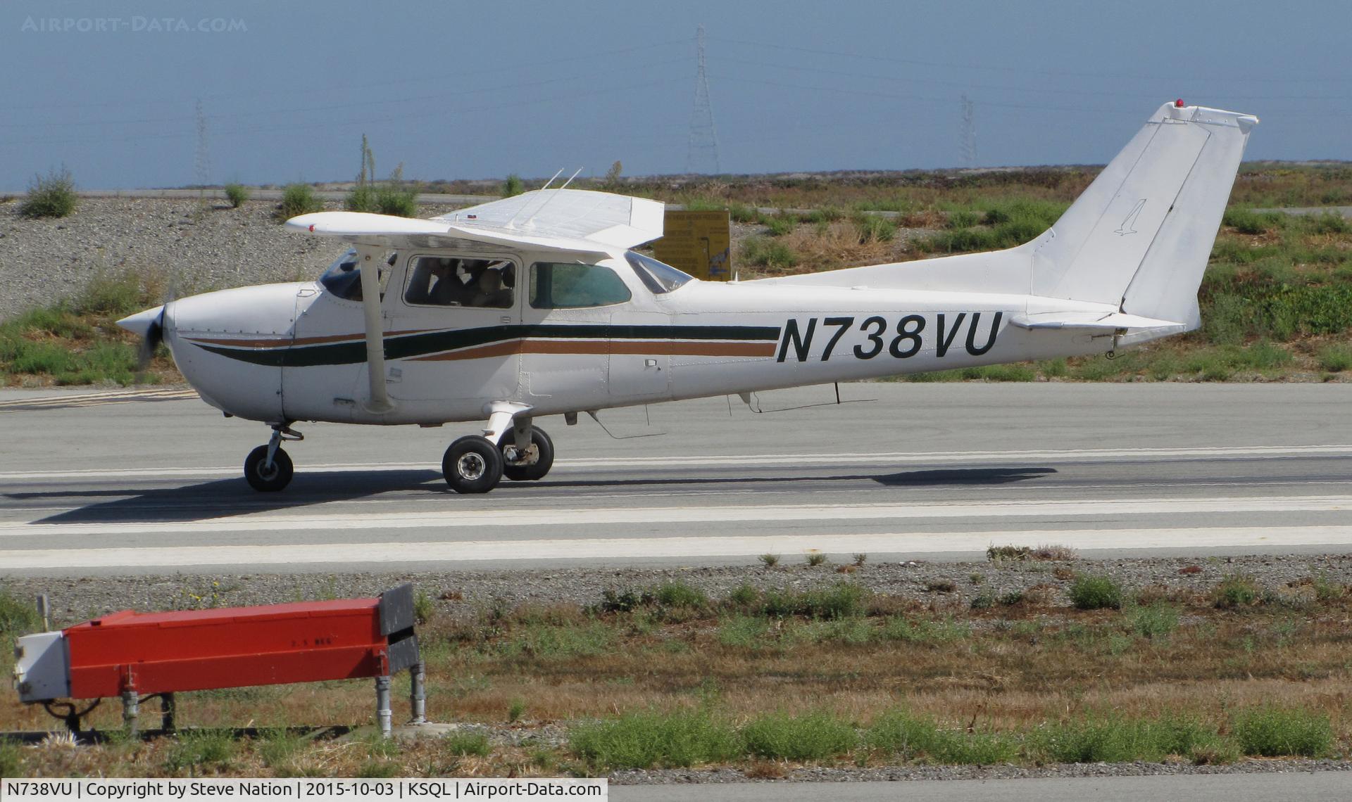 N738VU, 1978 Cessna 172N C/N 17270279, Five Rivers Flight Training 1978 Cessna 172N Skyhawk (locally-based) rolling on takeoff @ San Carlos Airport, CA