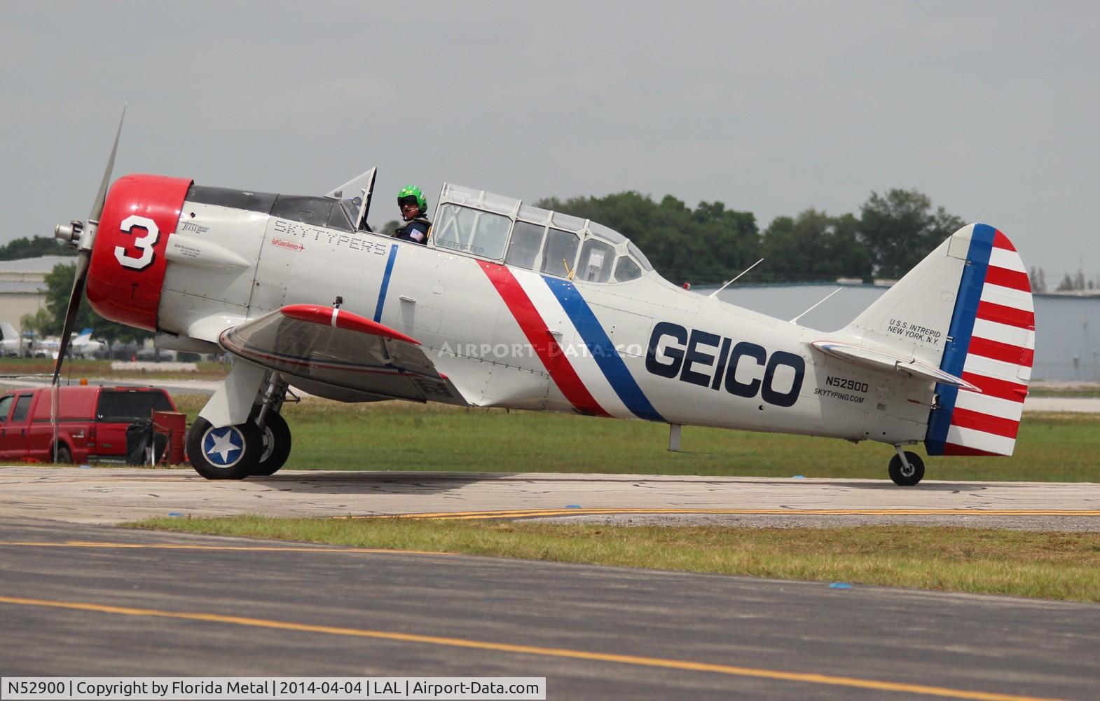 N52900, 1940 North American SNJ-2 Texan C/N 2010, SNJ-2