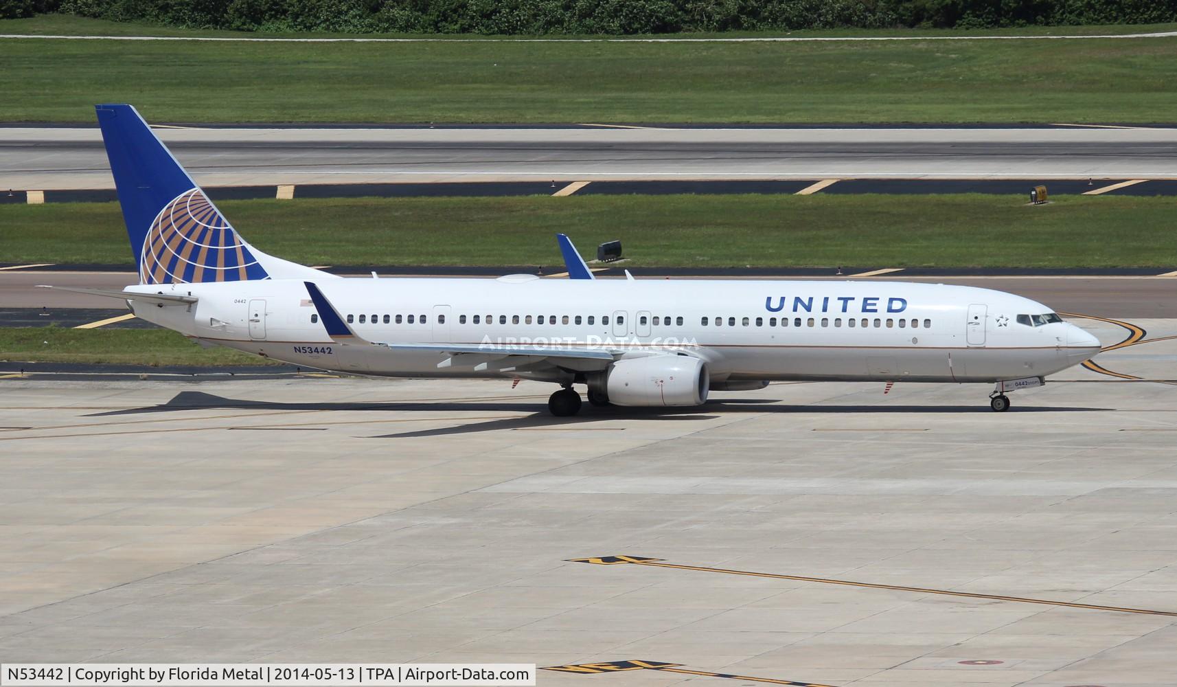 N53442, 2009 Boeing 737-924/ER C/N 33536, United 737-900