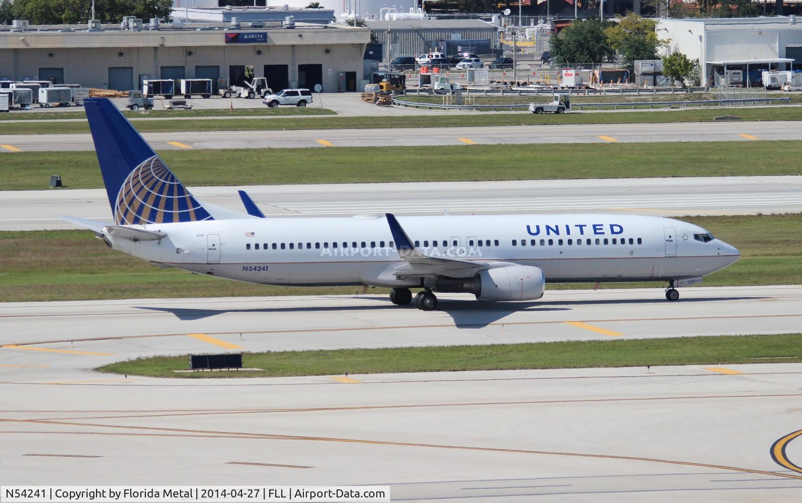 N54241, 1999 Boeing 737-824 C/N 28953, United