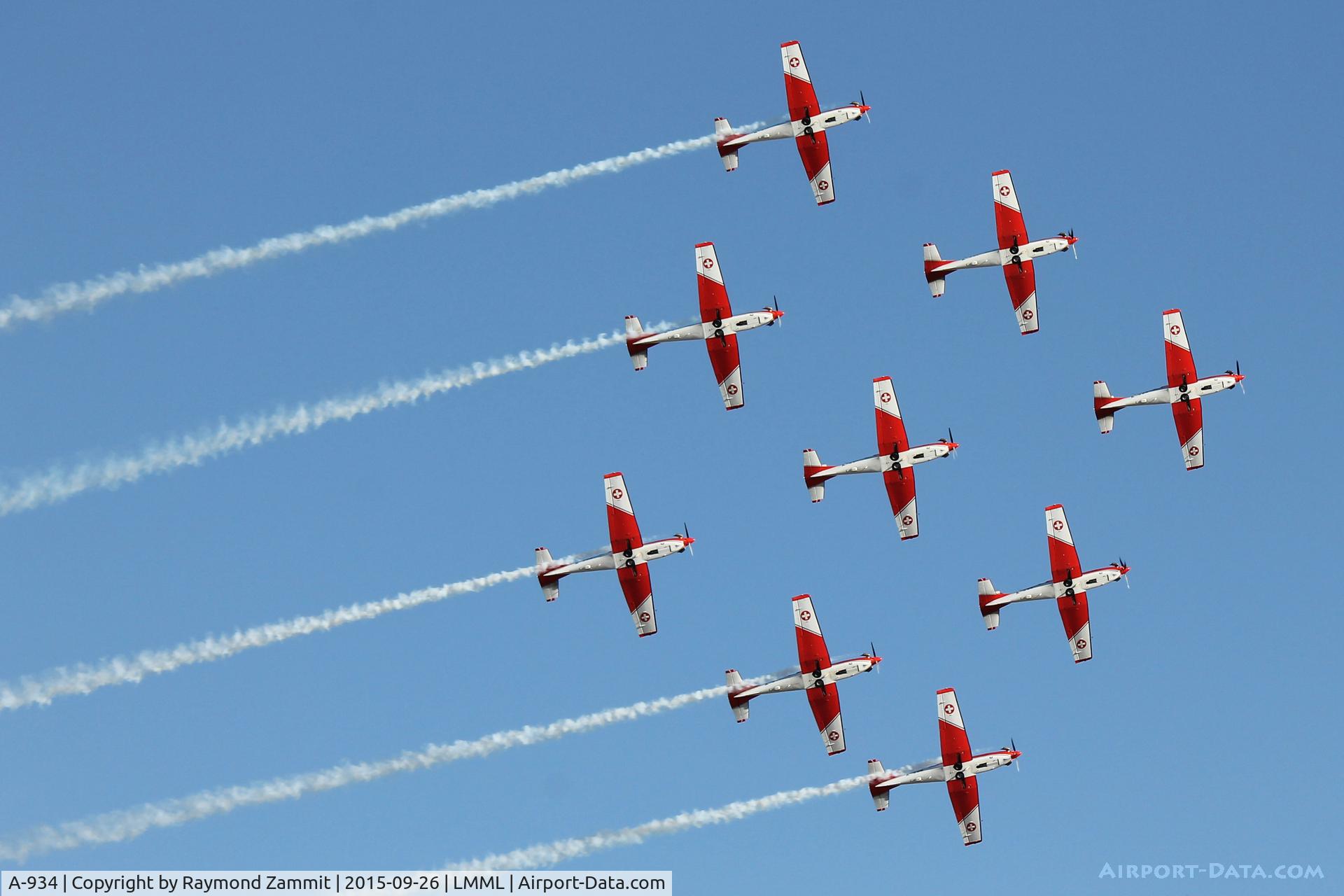 A-934, 1983 Pilatus PC-7 Turbo Trainer C/N 342, Pilatus PC-7s of the Swiss Aerobatic Team performing during Malta International Airshow 2015