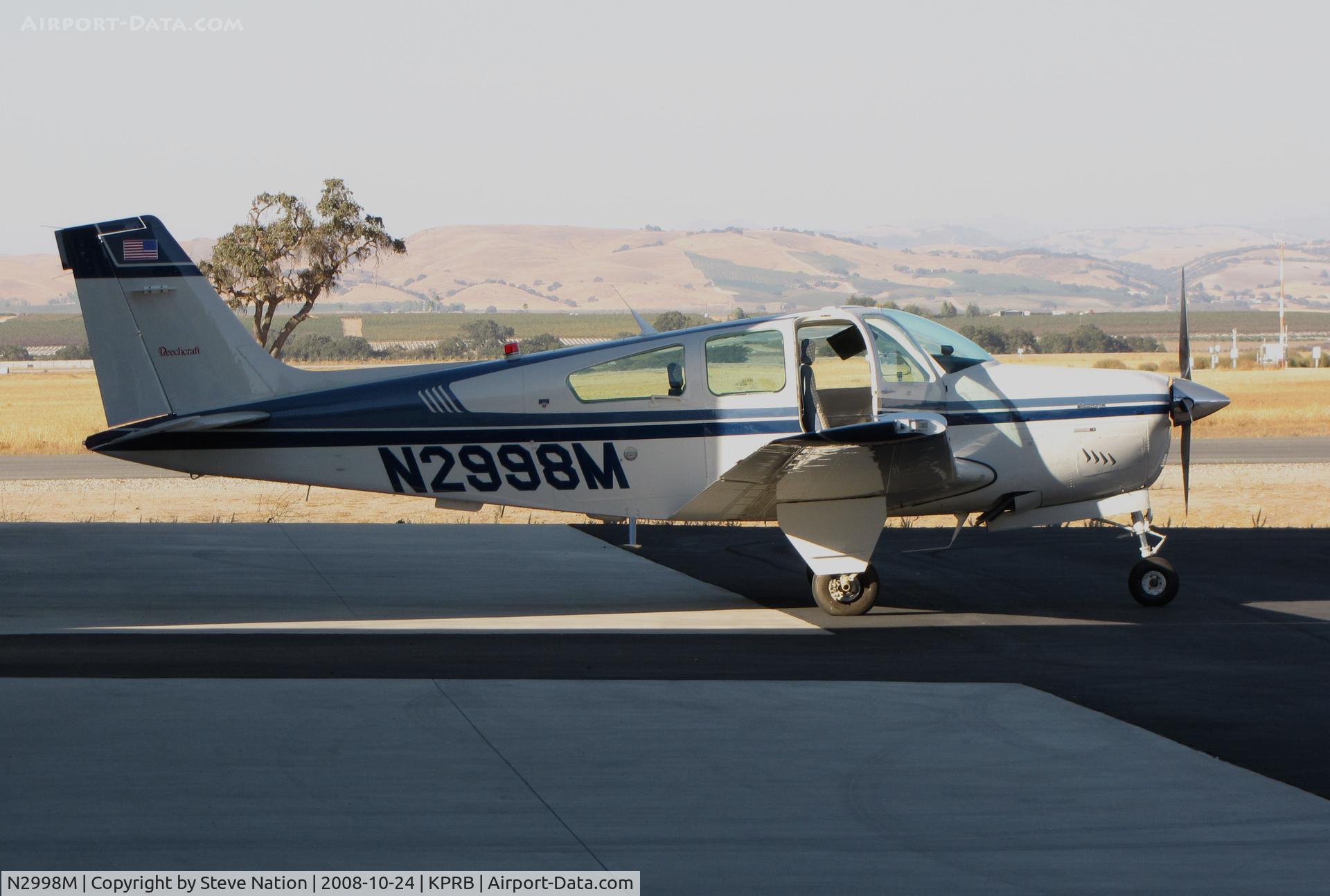 N2998M, 1986 Beech F33A Bonanza C/N CE-1097, 1986 Beech F33A Bonanza @ Paso Robles Municipal Airport, CA