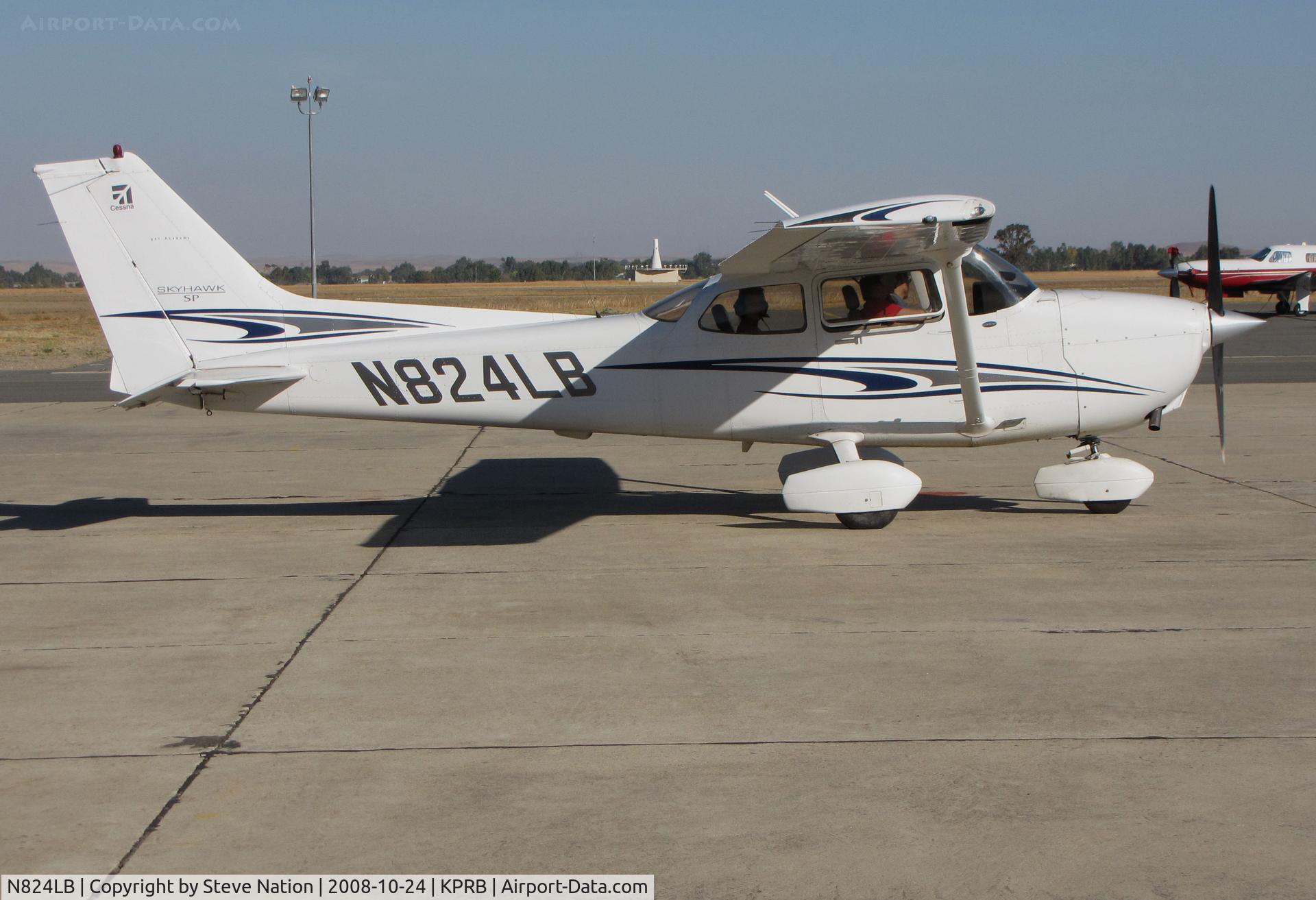 N824LB, 2005 Cessna 172S C/N 172S9824, 2005 Cessna 172S visiting @ Paso Robles Airport, CA