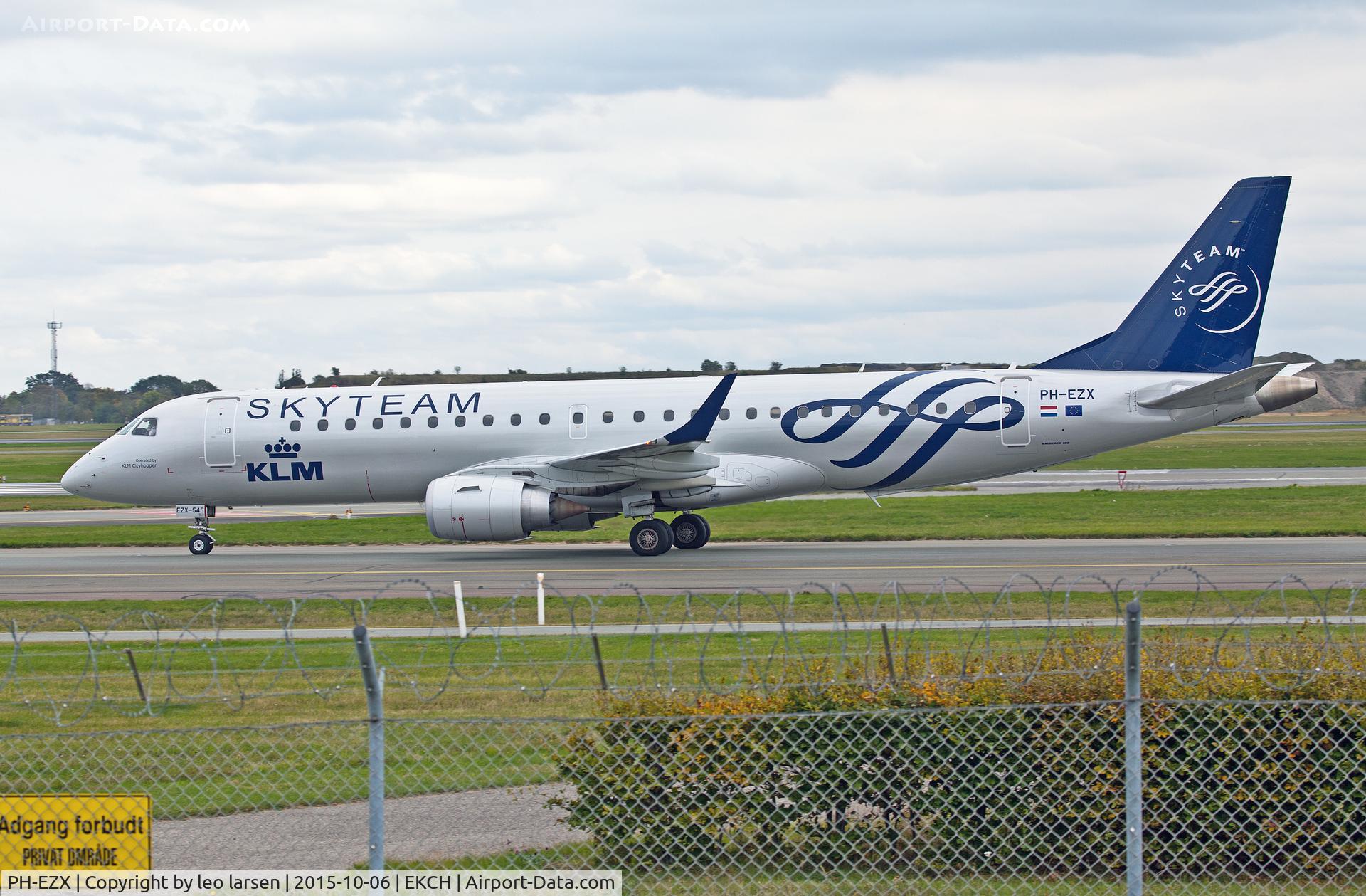 PH-EZX, 2012 Embraer 190LR (ERJ-190-100LR) C/N 19000545, Copenhagen 6.10.15