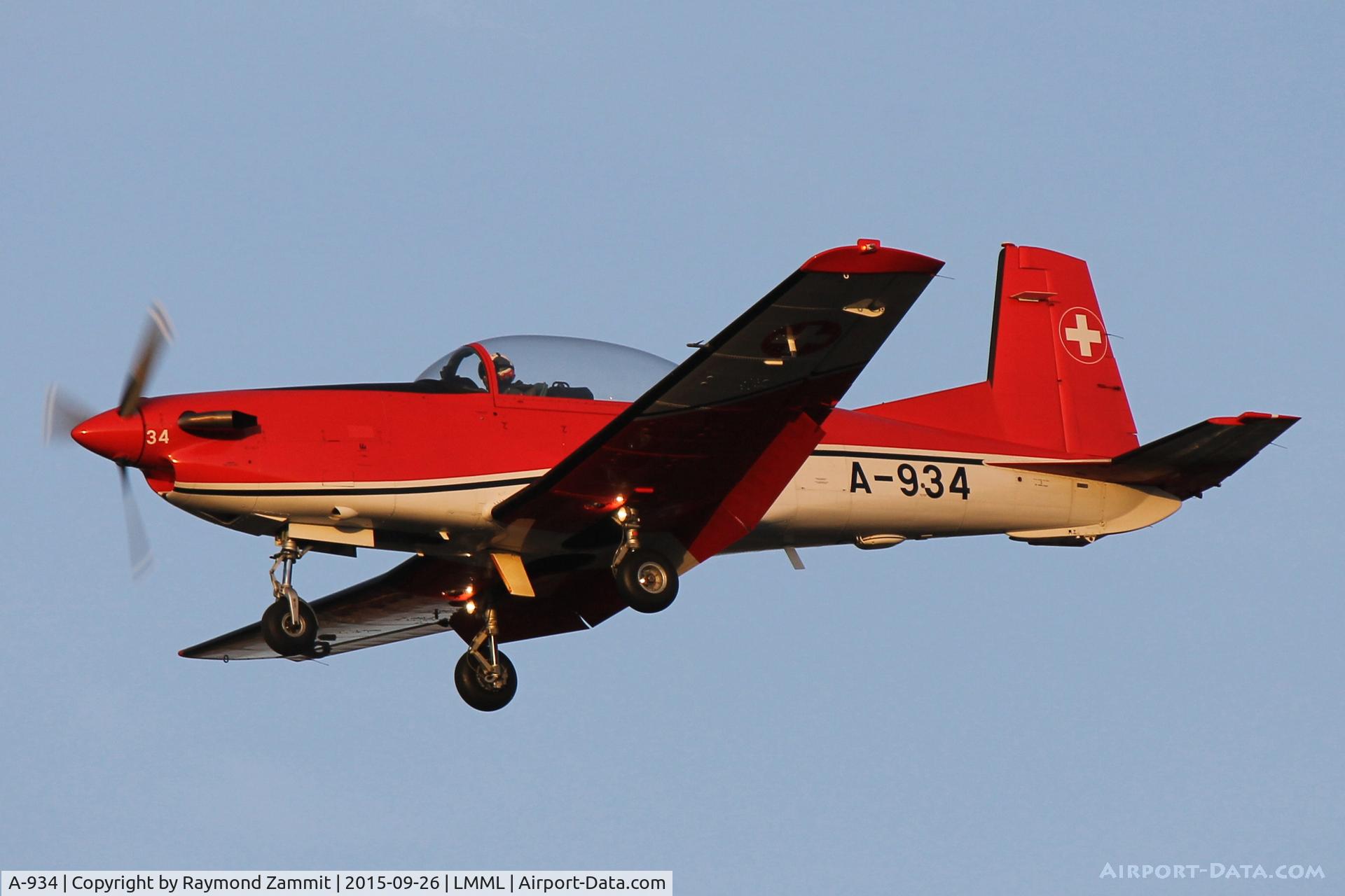 A-934, 1983 Pilatus PC-7 Turbo Trainer C/N 342, Pilatus PC-7 A-934 Swiss Air Force Aerobatic Team