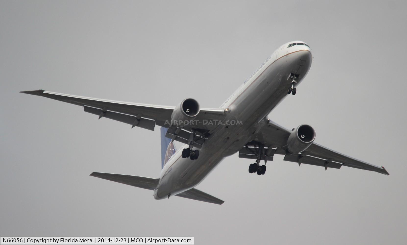 N66056, 2001 Boeing 767-424/ER C/N 29451, United 767-400