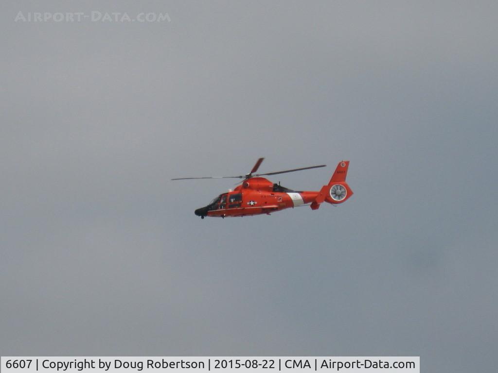 6607, Aerospatiale MH-65D Dolphin C/N 6804, Aerospatiale MH-65C DOLPHIN of USCG Long Beach, two Turbomeca Arriel 2C-CG Turboshaft engines 934 shp each, approaching Rwy 26