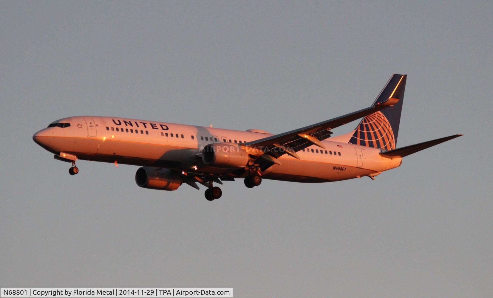 N68801, 2013 Boeing 737-924/ER C/N 42740, United