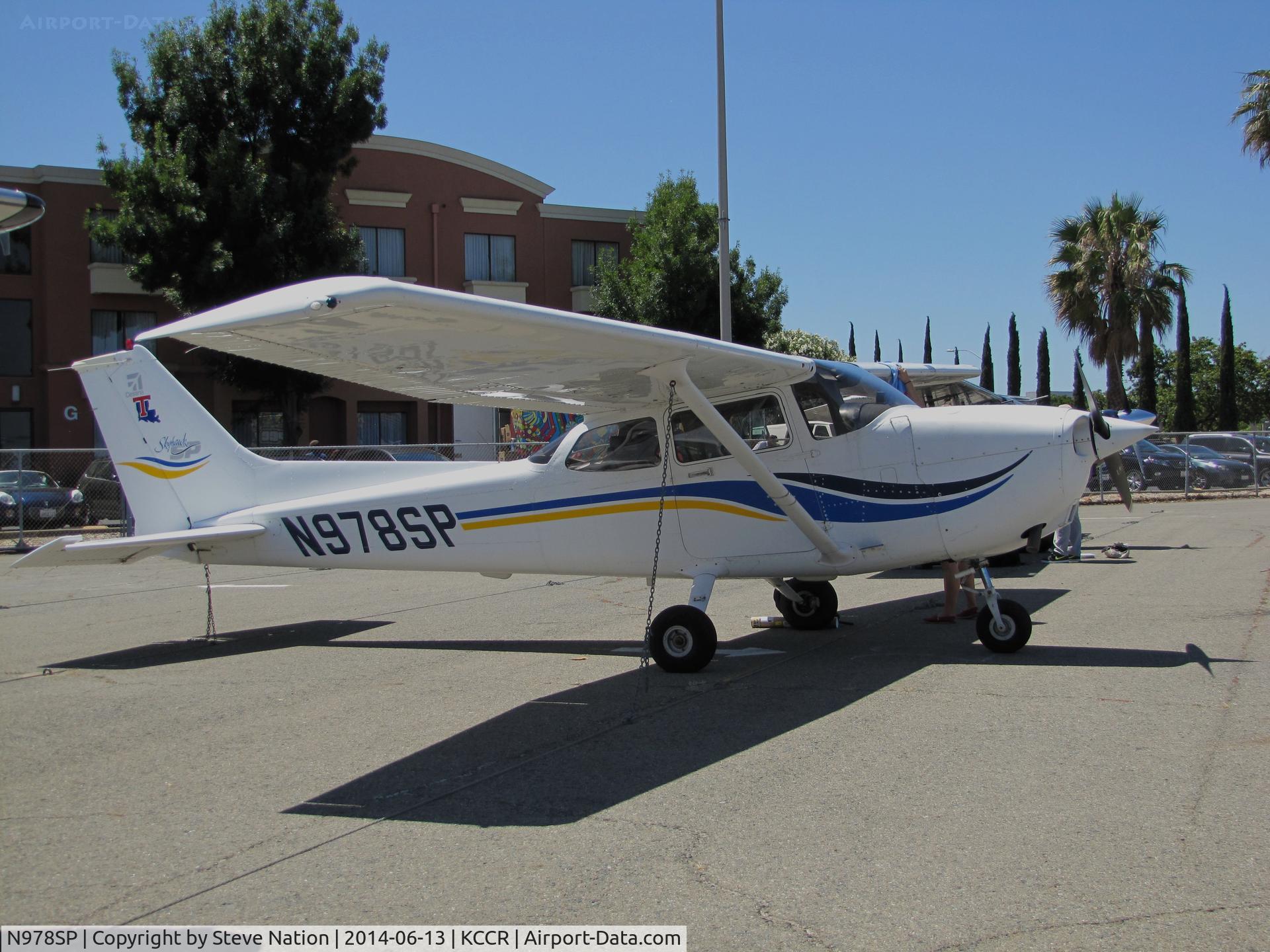 N978SP, 1999 Cessna 172S C/N 172S8181, Louisiana Tech Univ 1999 Cessna 172S participated in 2014 Air Race Classic. Photo on arrival at Buchanan Field, Concord, CA, the cross country race start point, before #22 was applied. Pilots for the 