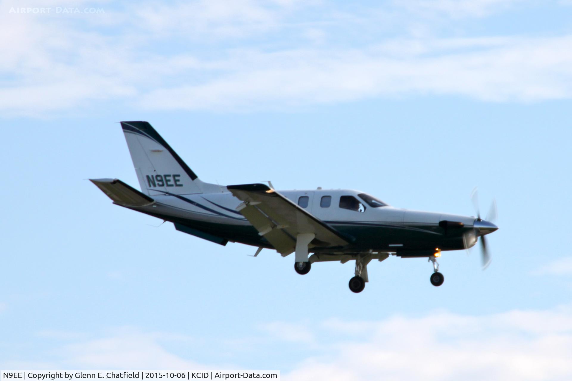 N9EE, 2003 Socata TBM-700 C/N 286, Final approach runway 27