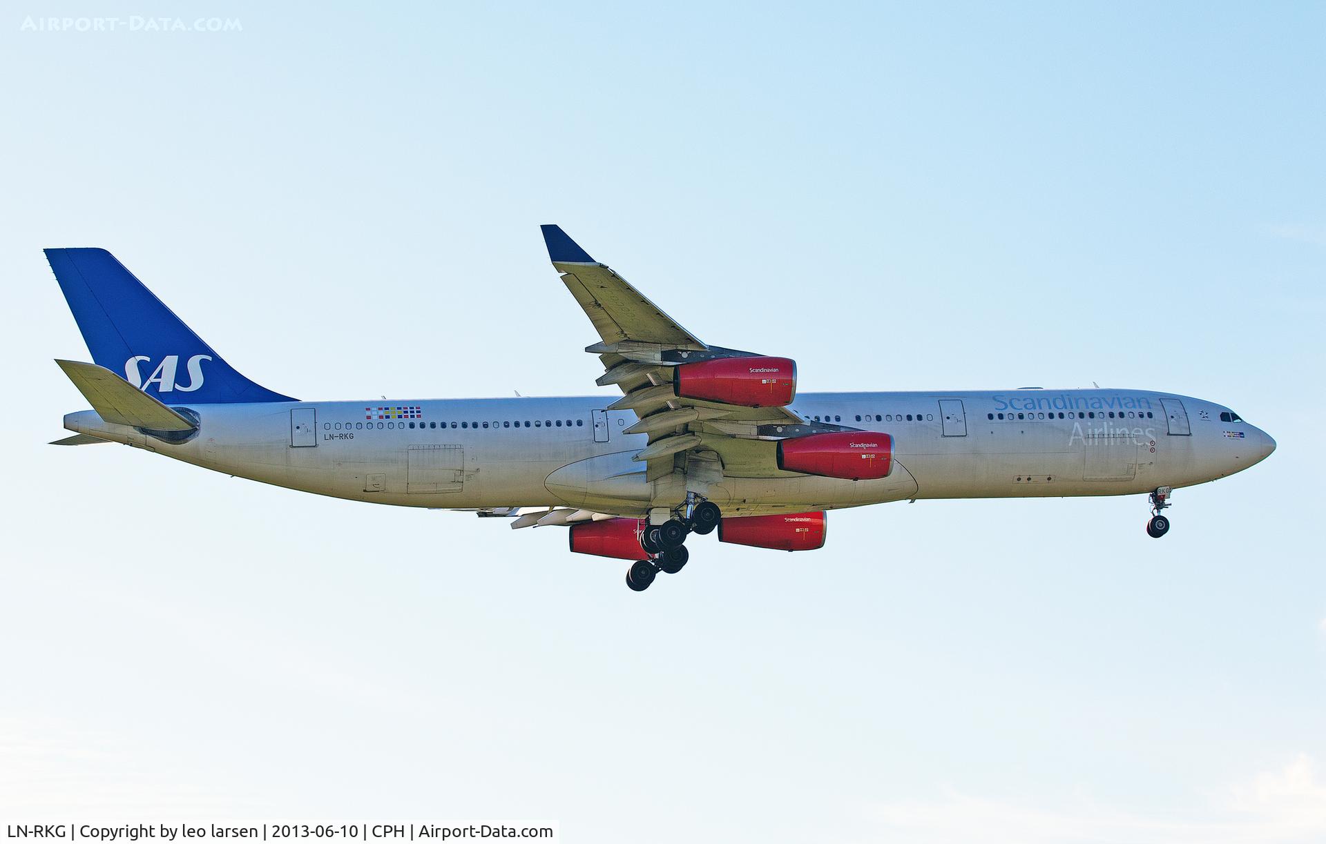 LN-RKG, 2001 Airbus A340-313X C/N 424, Copenhagen 10.6.13