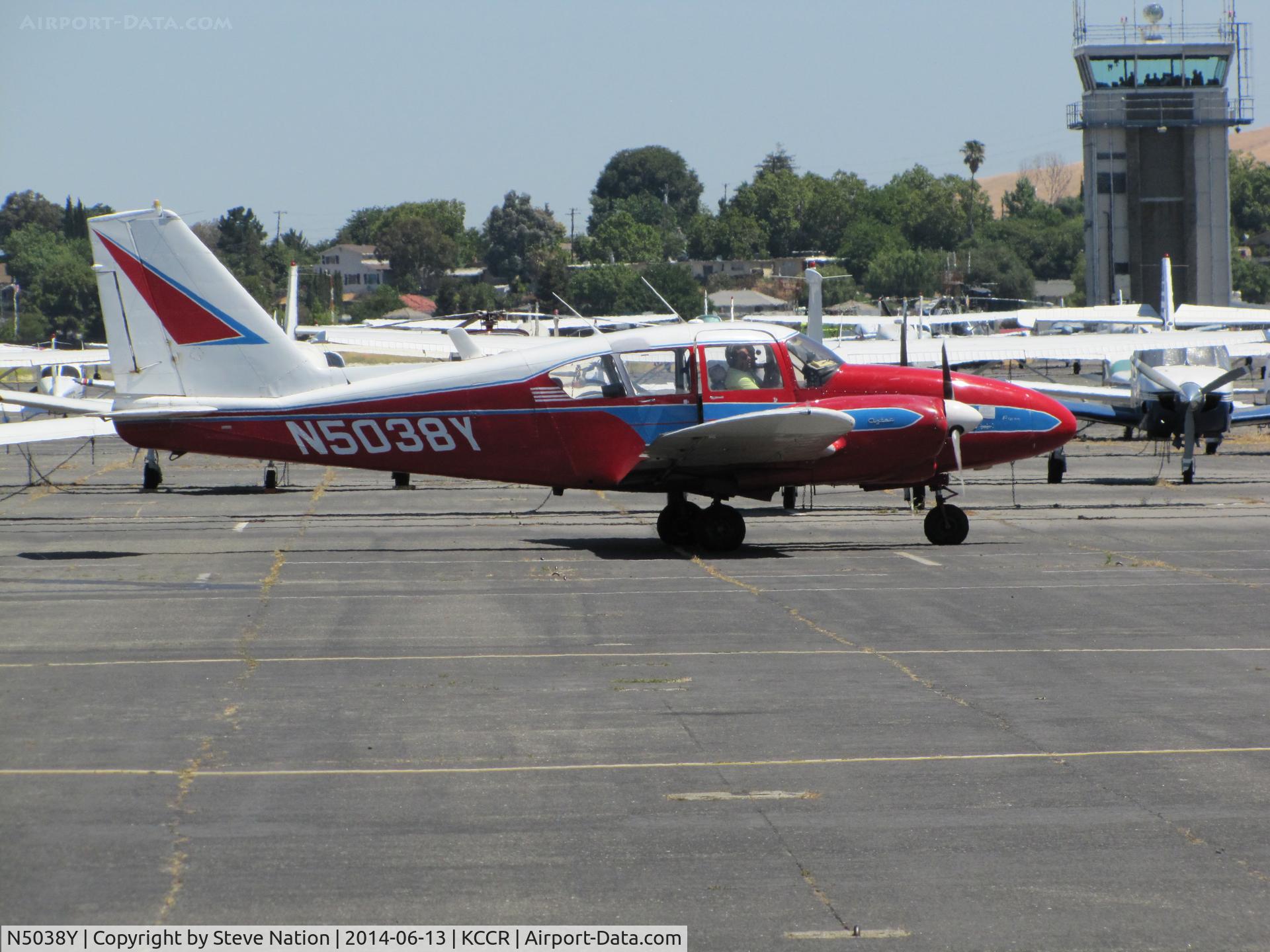 N5038Y, 1962 Piper PA-23-250 Aztec C/N 27-2044, Daytona Beach, FL based 1962 Piper PA-23-250 Aztec taxiing for visitor's ramp @ Buchanan Field, Concord, CA