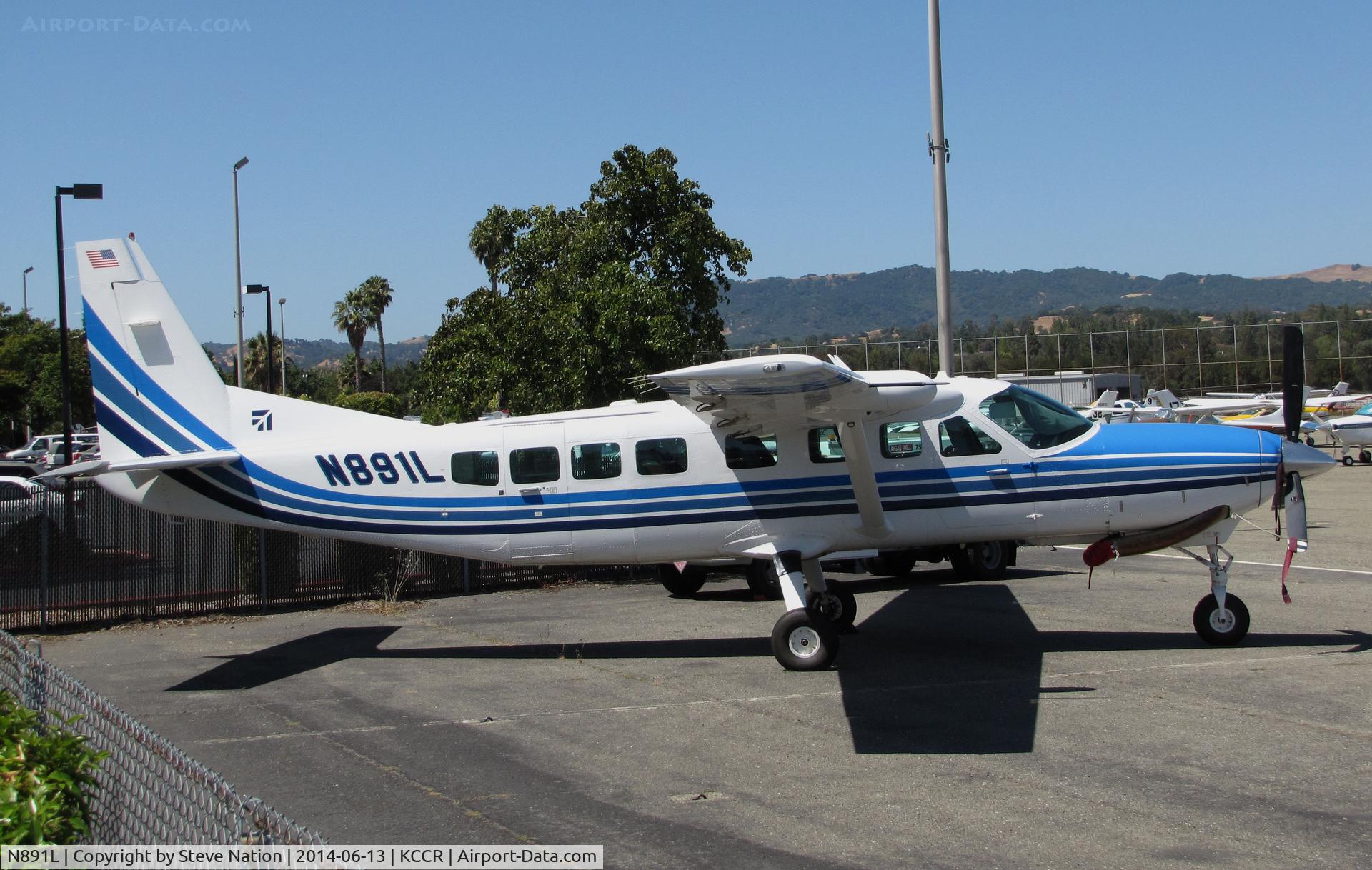 N891L, 2002 Cessna 208B Grand Caravan C/N 208B0938, Northridge (CA) Associates 2002 Cessna 208B Grand Caravan @ Buchanan Field, Concord, CA