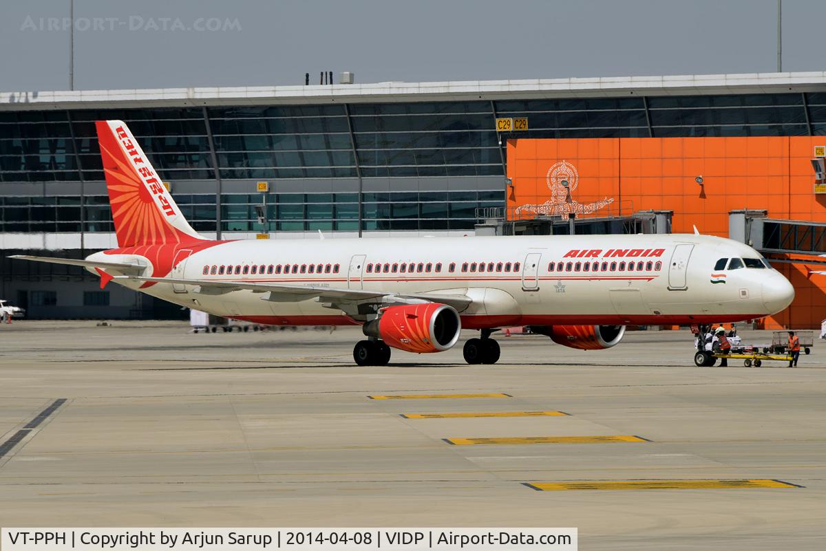 VT-PPH, 2008 Airbus A321-211 C/N 3498, Pushing back at IGIA T-3.
