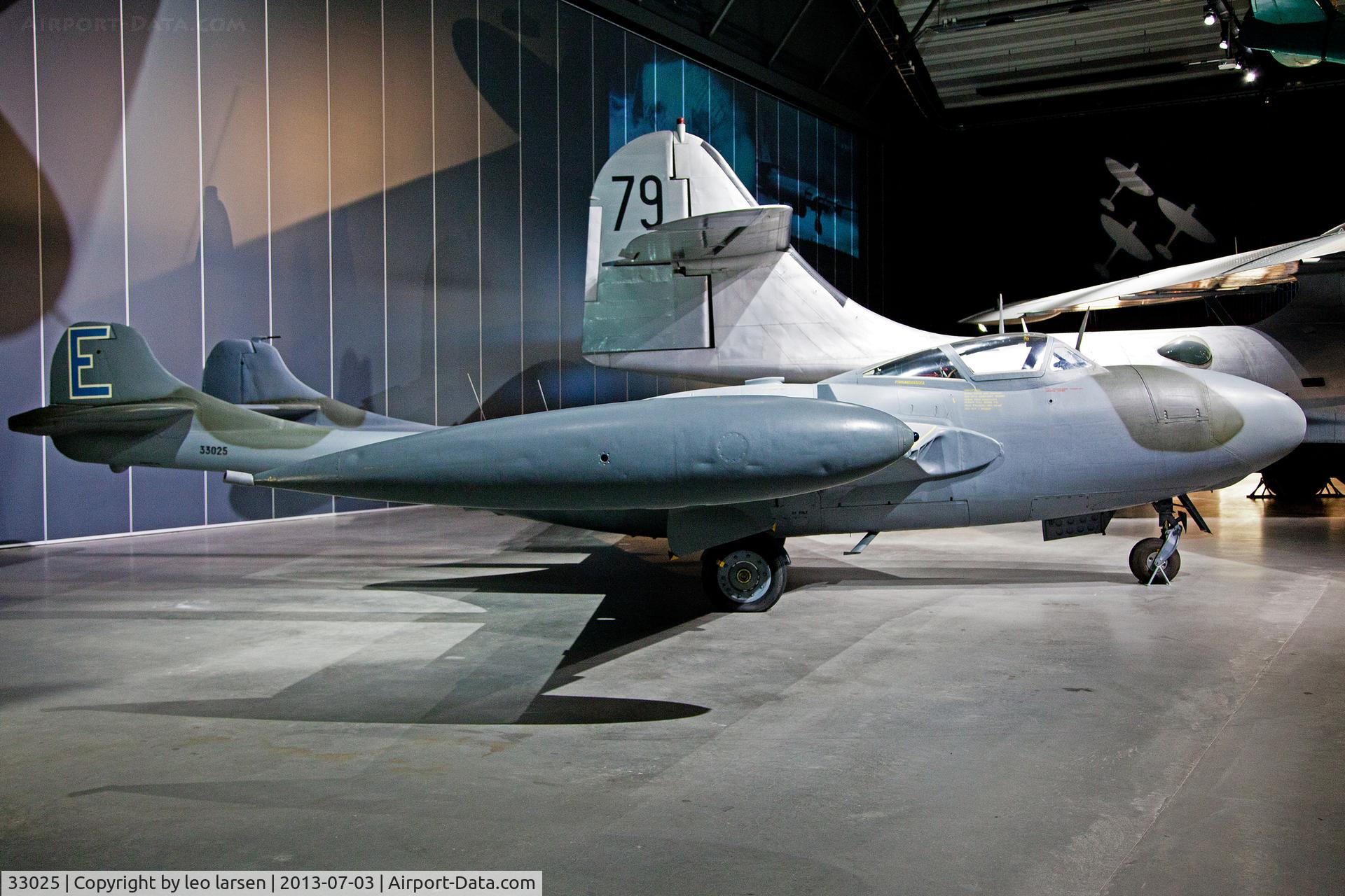 33025, De Havilland J33 Venom (DH-112) C/N 12374, Flygvapen Museum Linkøping 3.7.13