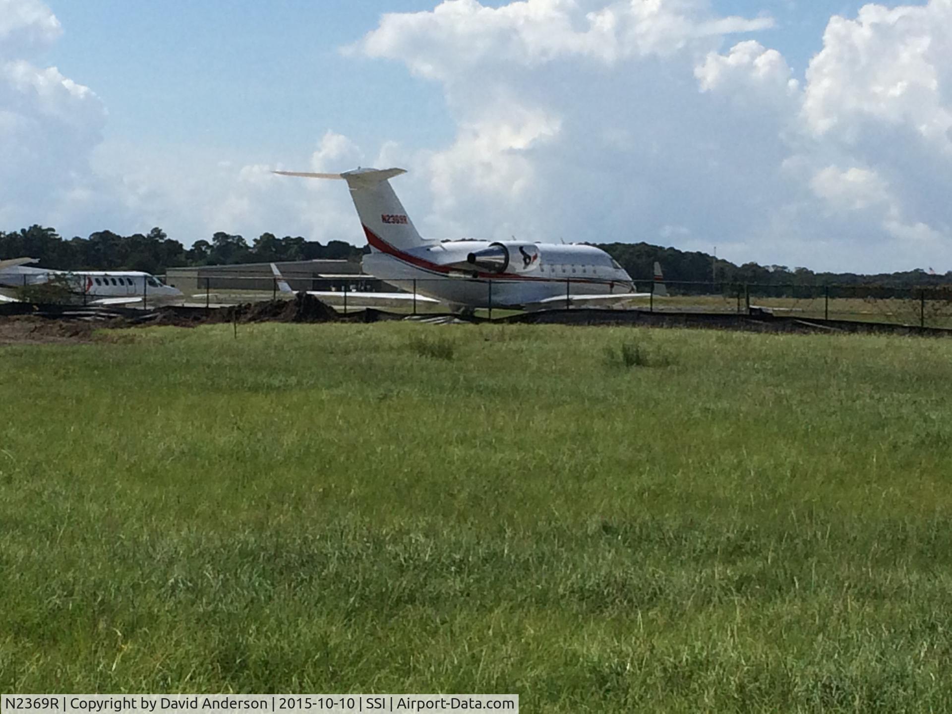 N2369R, 1993 Canadair Challenger 601-3A (CL-600-2B16) C/N 5134, Spotted in St Simons Island, Georgia