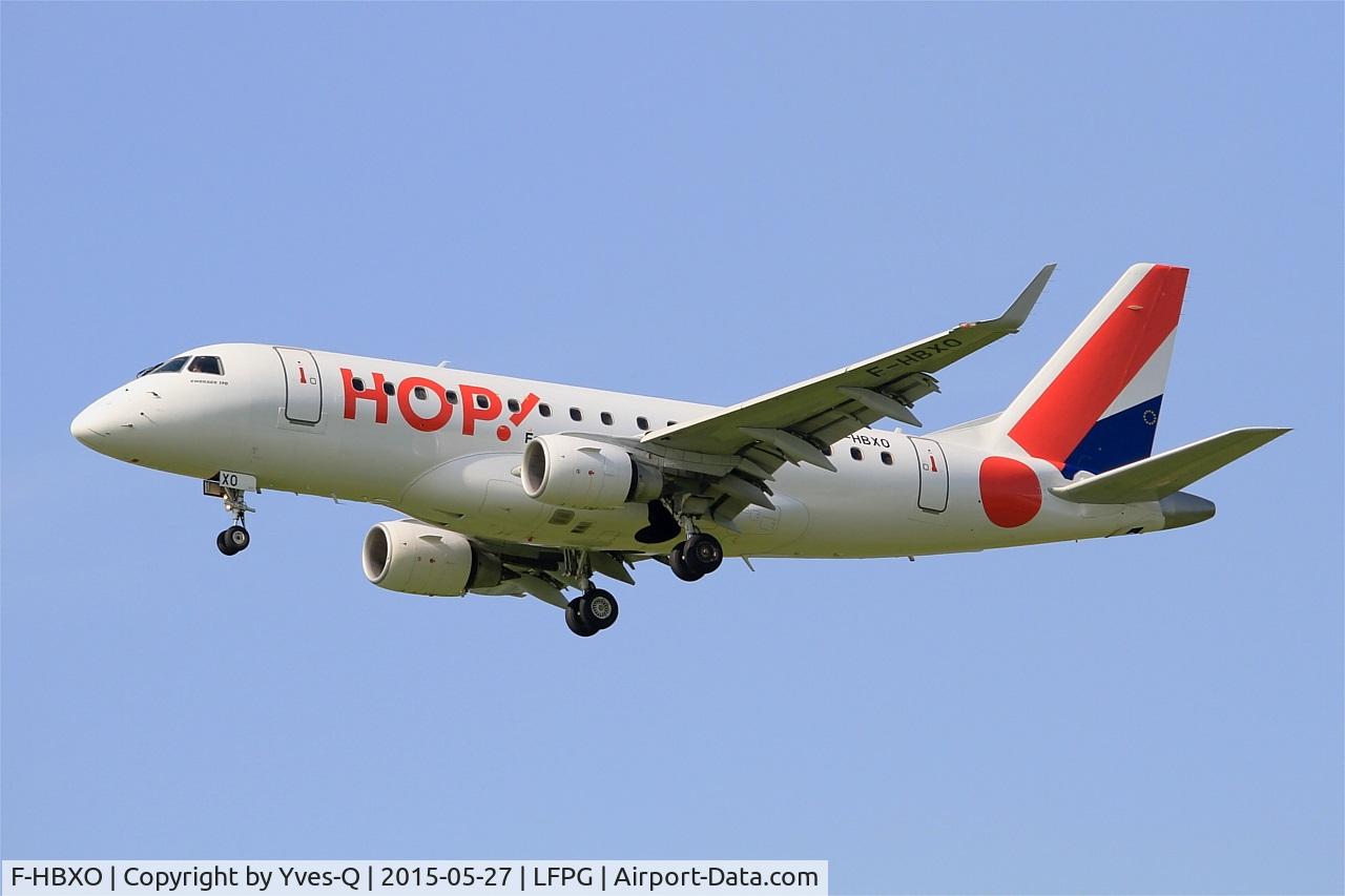 F-HBXO, 2004 Embraer 170LR (ERJ-170-100LR) C/N 17000033, Embraer ERJ-170-100LR, Short approach rwy 26L, Roissy Charles De Gaulle Airport (LFPG-CDG)