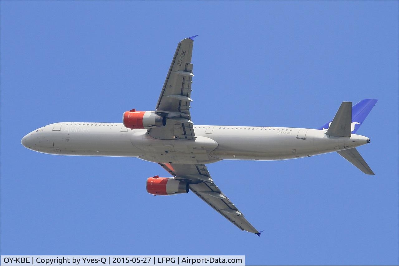 OY-KBE, 2002 Airbus A321-232 C/N 1798, Airbus A321-232, Take off Rwy 27L, Roissy Charles De Gaulle Airport (LFPG-CDG)