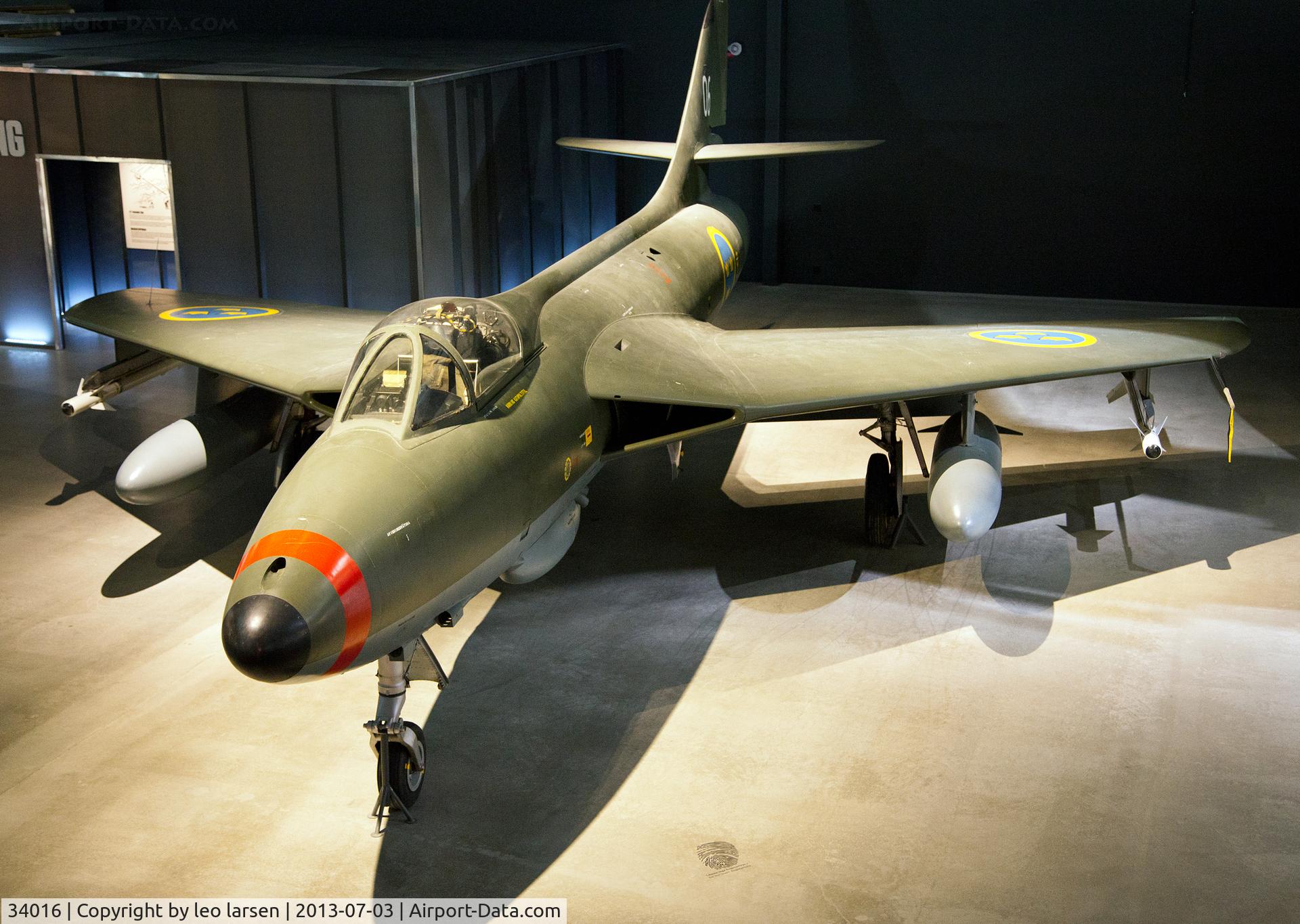 34016, Hawker J.34 Hunter C/N 41H-680304, Flygvapen Museum Linkøping 3.7.13