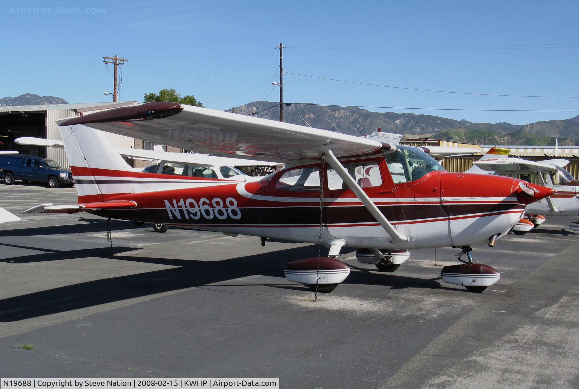 N19688, 1972 Cessna 172L C/N 17260671, Locally-based 1972 Cessna 172L Skyhawk @ Whiteman Airport, Pacoima, CA