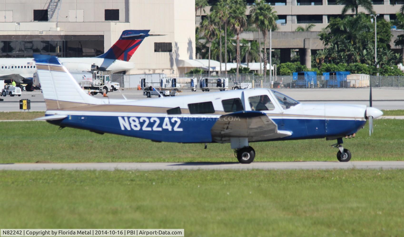 N82242, 1980 Piper PA-32-301 Saratoga C/N 32-8006064, Piper PA-32-301