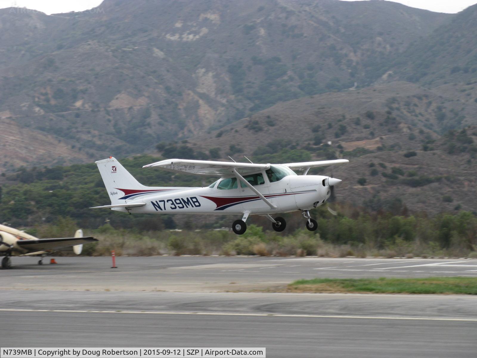N739MB, 1978 Cessna 172N C/N 17270641, 1978 Cessna 172N SKYHAWK, Lycoming O-320-H2AD 160 Hp, takeoff climb Rwy 22